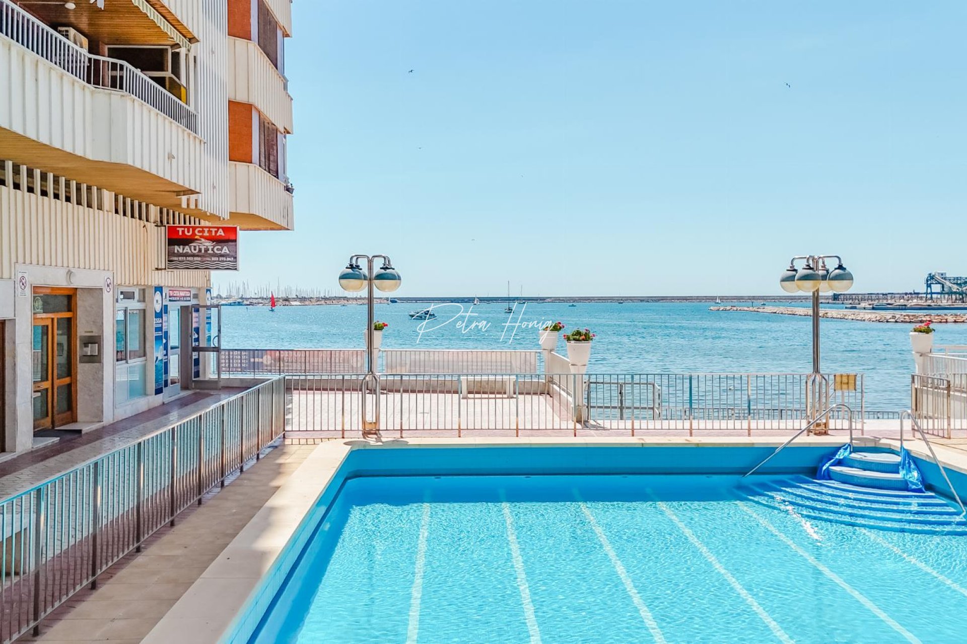 Resales - Apartment - Torrevieja - Playa de La Acequion