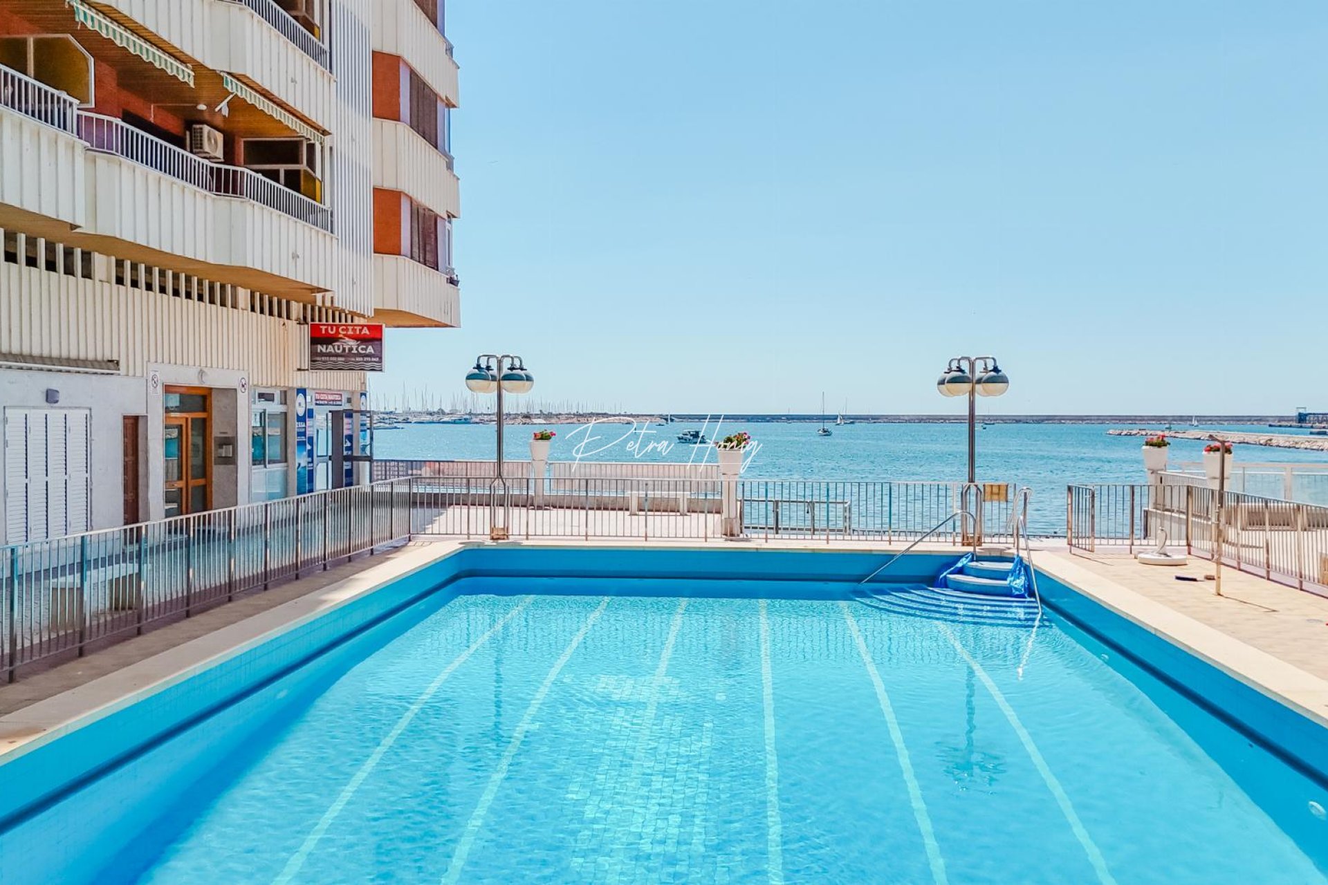 Resales - Apartment - Torrevieja - Playa de La Acequion
