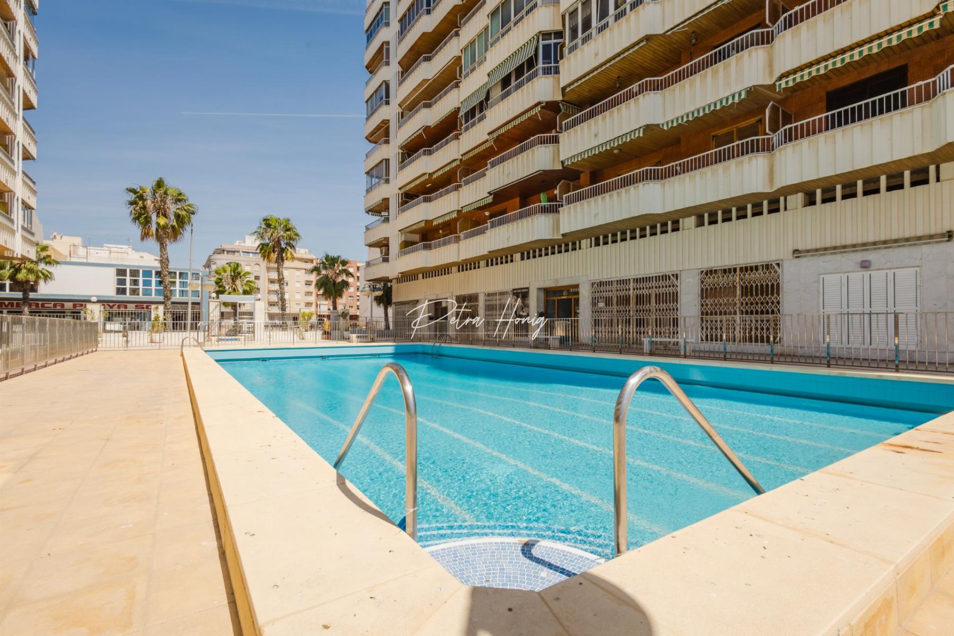 Resales - Apartment - Torrevieja - Playa de La Acequion