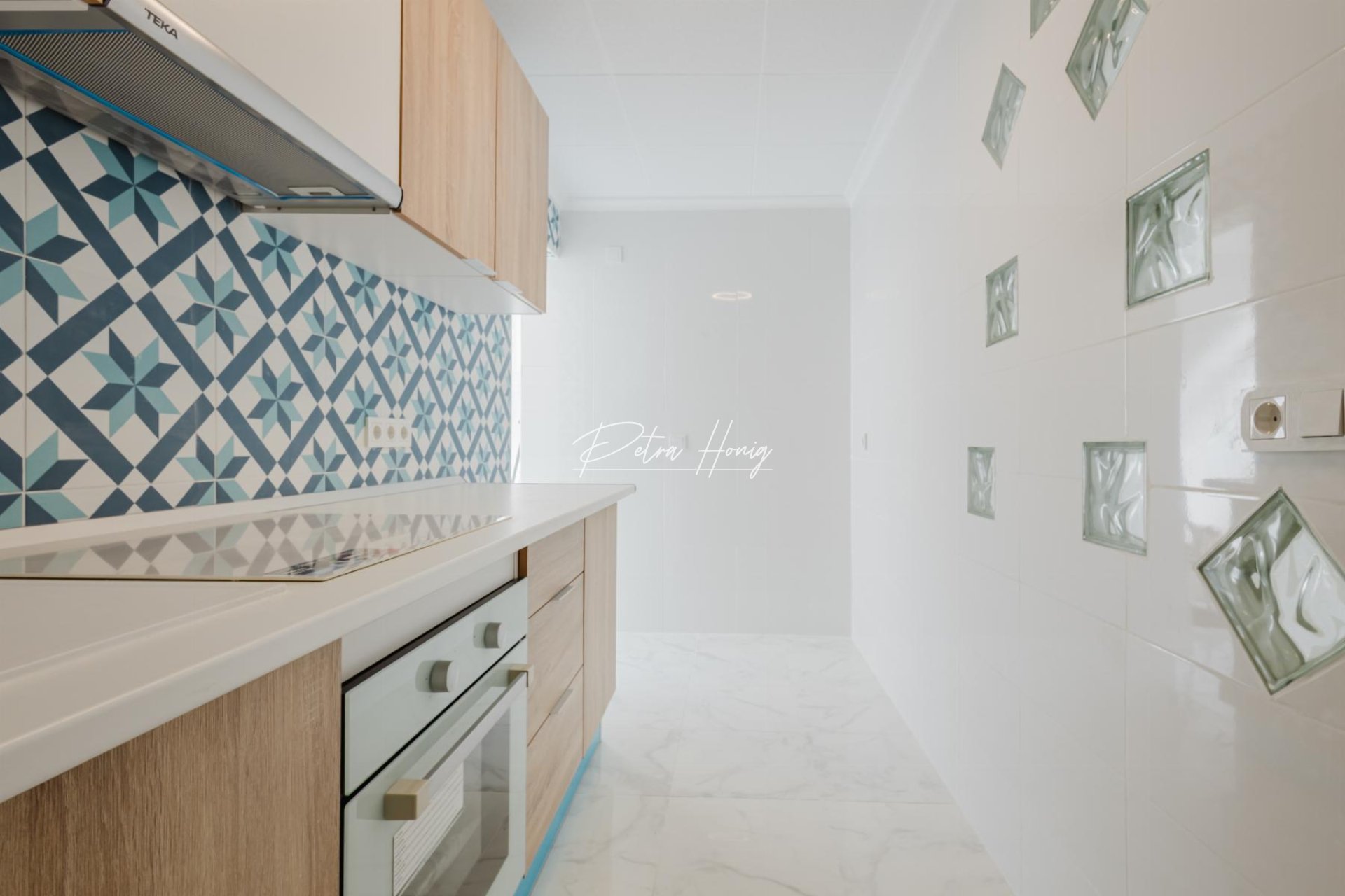 Resales - Apartment - Torrevieja - Playa de La Acequion