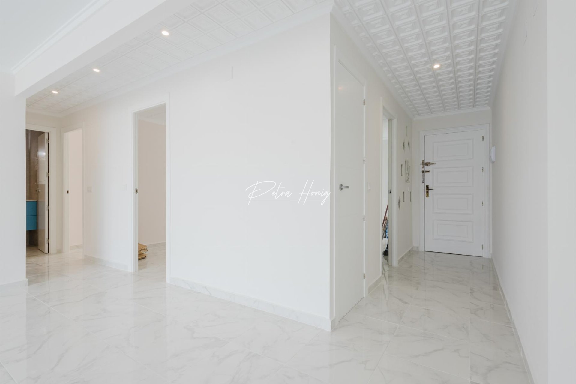 Resales - Apartment - Torrevieja - Playa de La Acequion