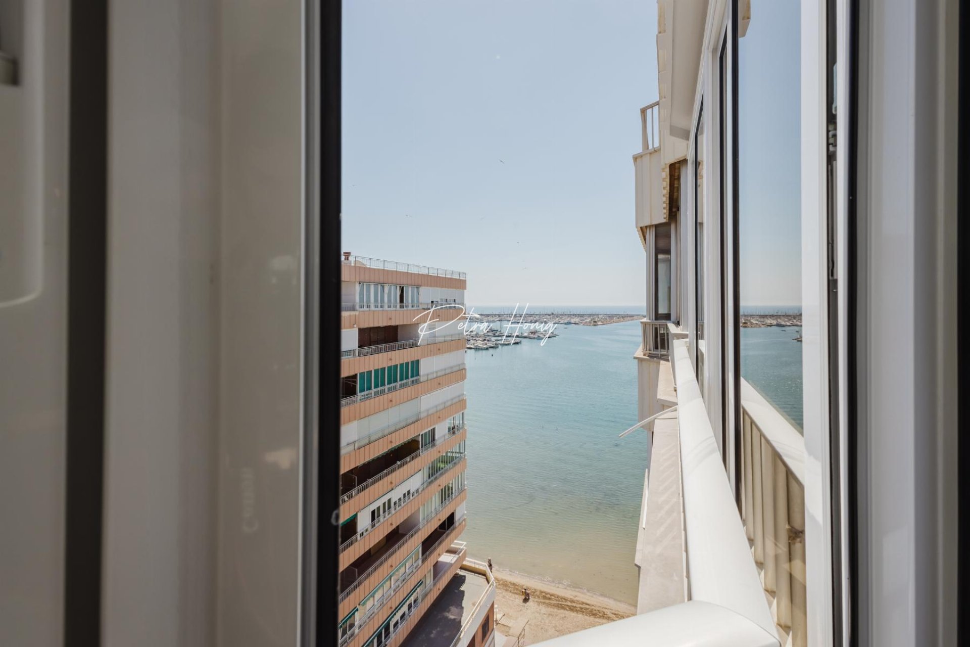 Resales - Apartment - Torrevieja - Playa de La Acequion
