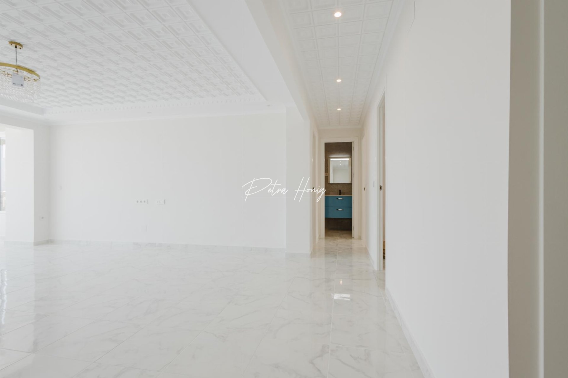 Resales - Apartment - Torrevieja - Playa de La Acequion