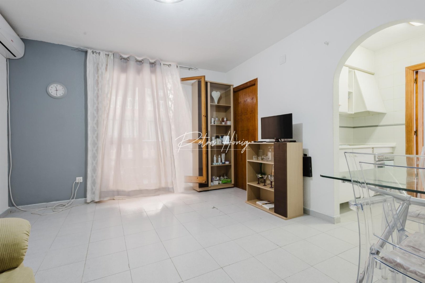 Resales - Apartment - Torrevieja - Playa de La Acequion