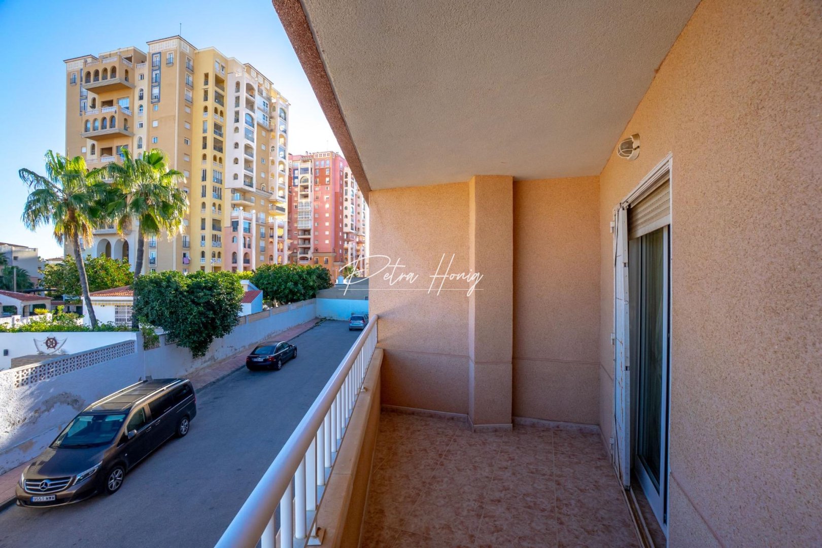Resales - Apartment - Torrevieja - Playa de los locos