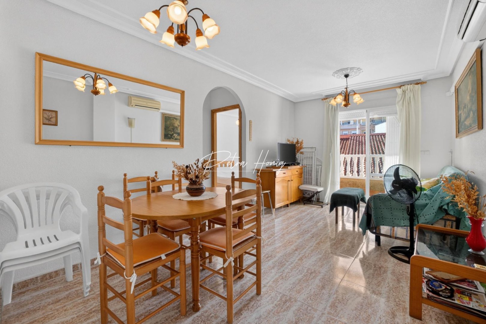 Resales - Apartment - Torrevieja - Playa de los locos