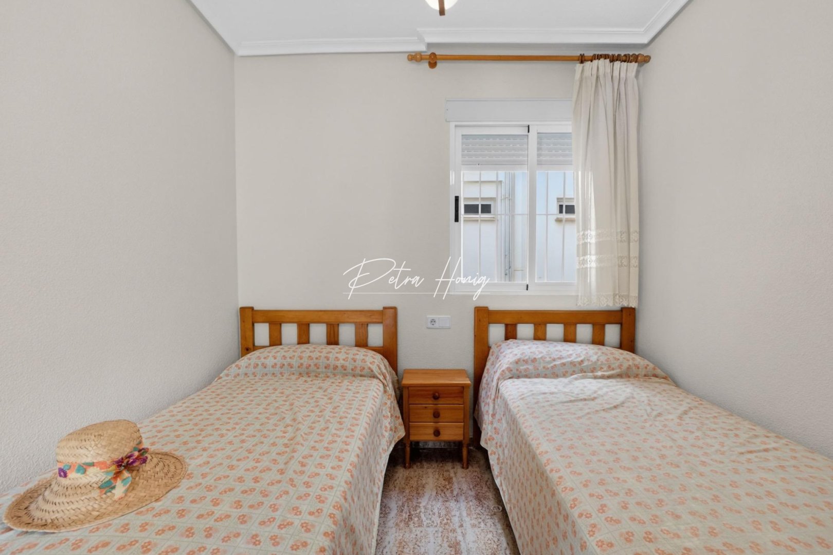 Resales - Apartment - Torrevieja - Playa de los locos