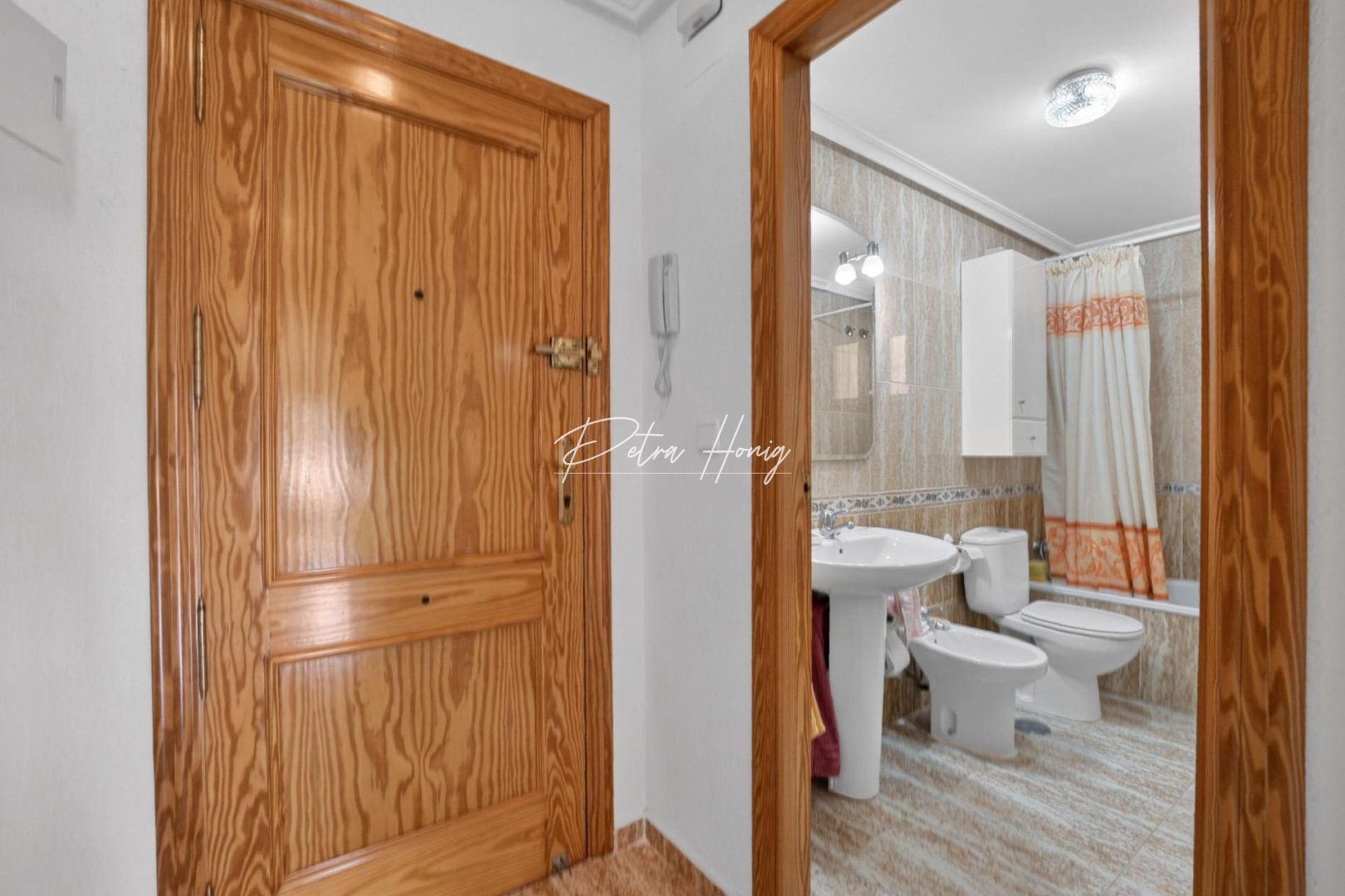 Resales - Apartment - Torrevieja - Playa de los locos
