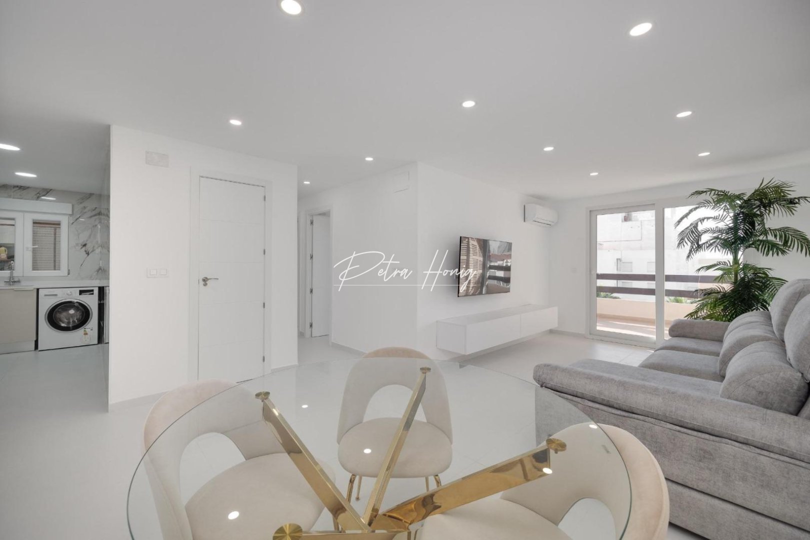 Resales - Apartment - Torrevieja - Playa De Los Náufragos