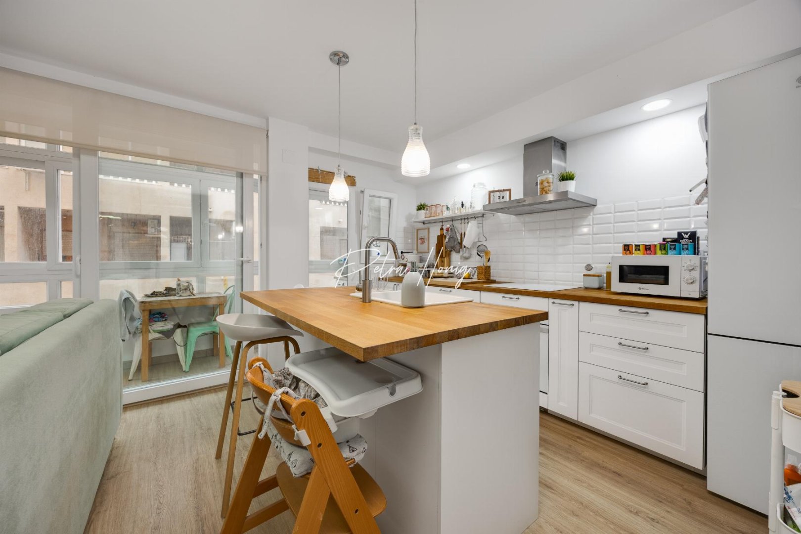 Resales - Apartment - Torrevieja - Playa De Los Náufragos