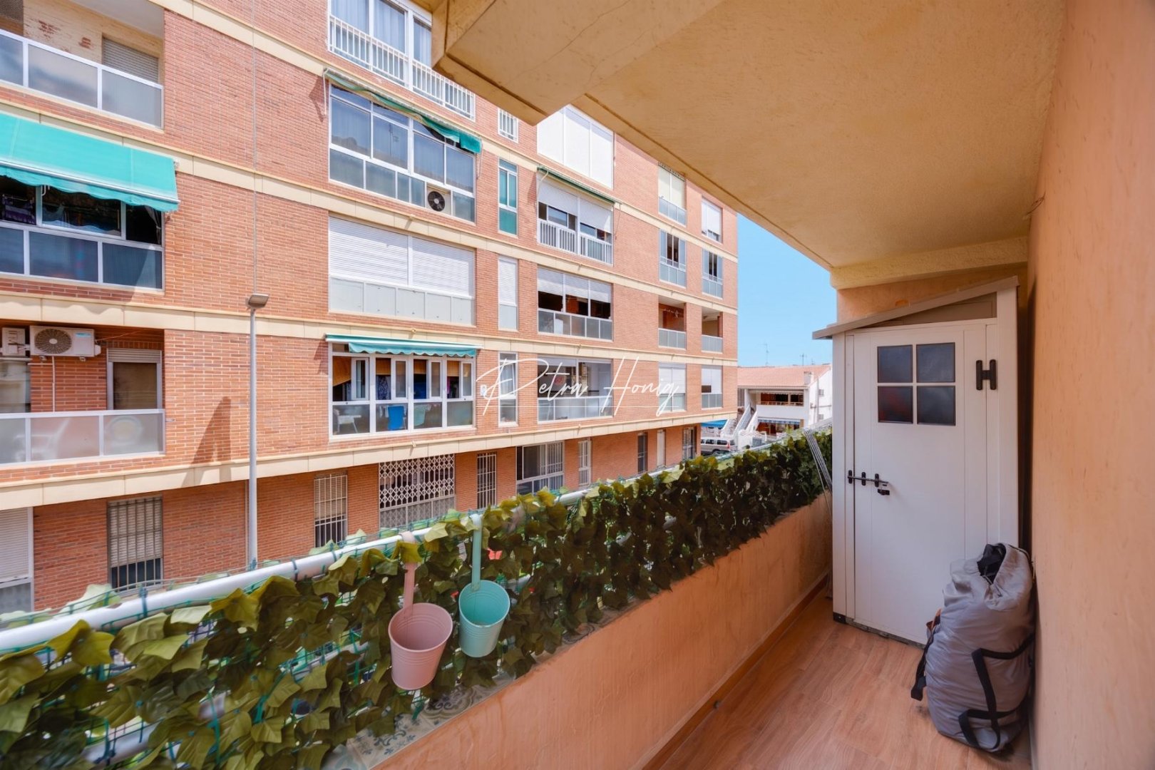 Resales - Apartment - Torrevieja - Playa De Los Náufragos