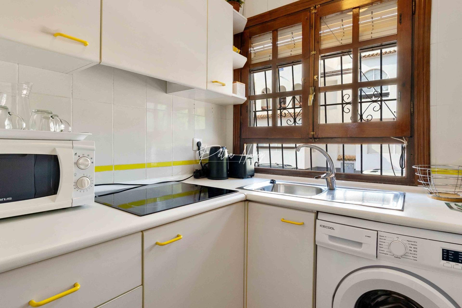 Resales - Apartment - Torrevieja - Playa De Los Náufragos