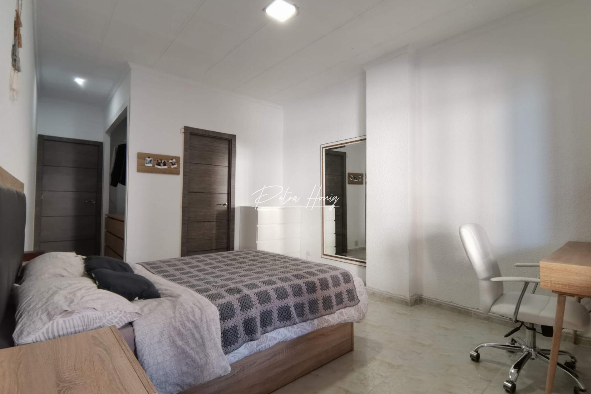 Resales - Apartment - Torrevieja - Playa del Acequion