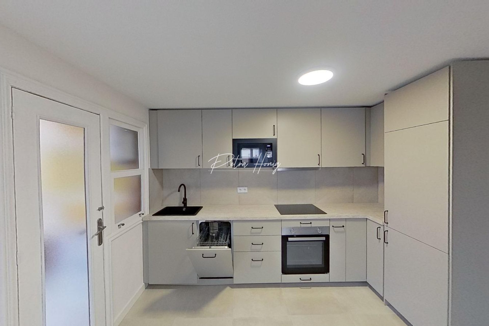 Resales - Apartment - Torrevieja - Playa del Acequion