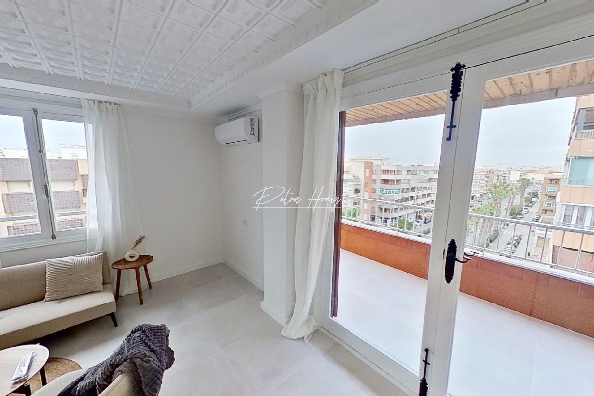 Resales - Apartment - Torrevieja - Playa del Acequion