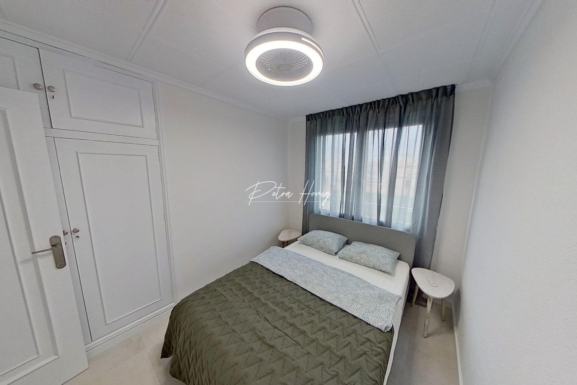 Resales - Apartment - Torrevieja - Playa del Acequion
