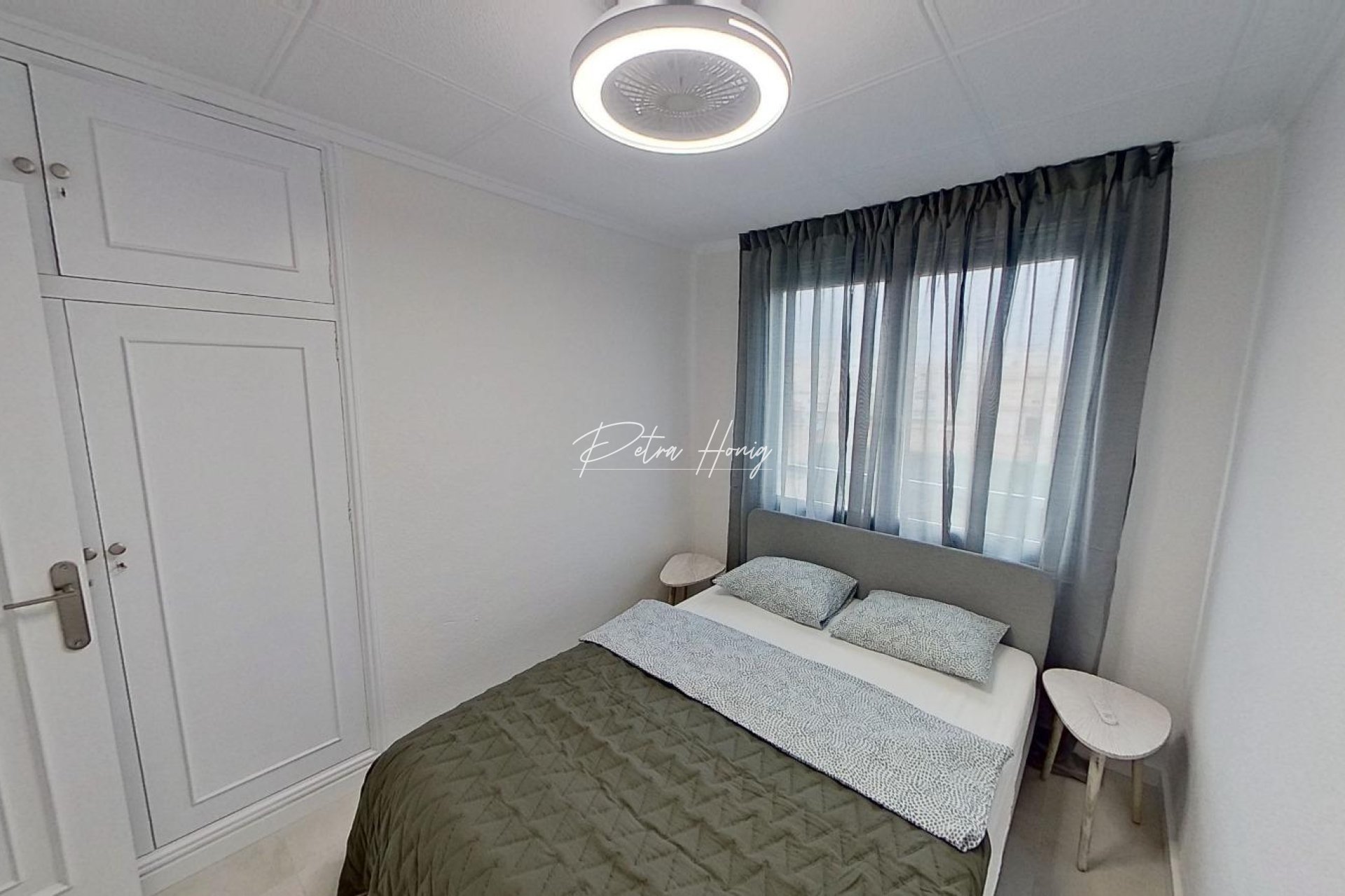 Resales - Apartment - Torrevieja - Playa del Acequion