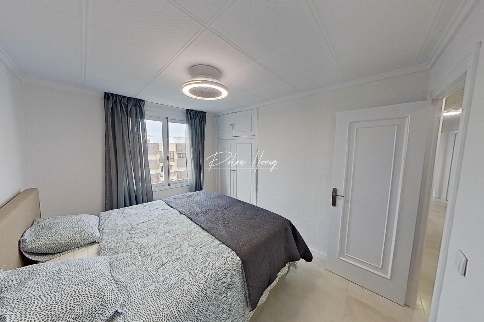 Resales - Apartment - Torrevieja - Playa del Acequion