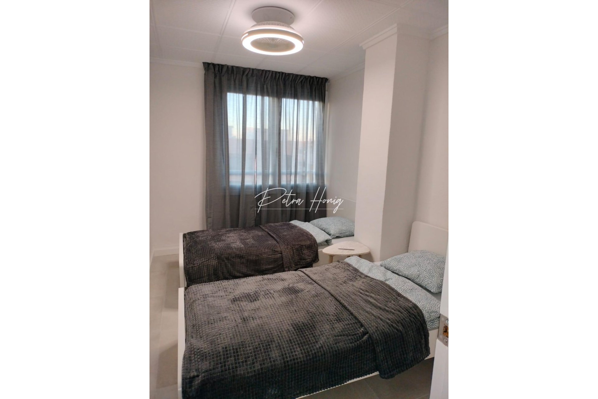 Resales - Apartment - Torrevieja - Playa del Acequion
