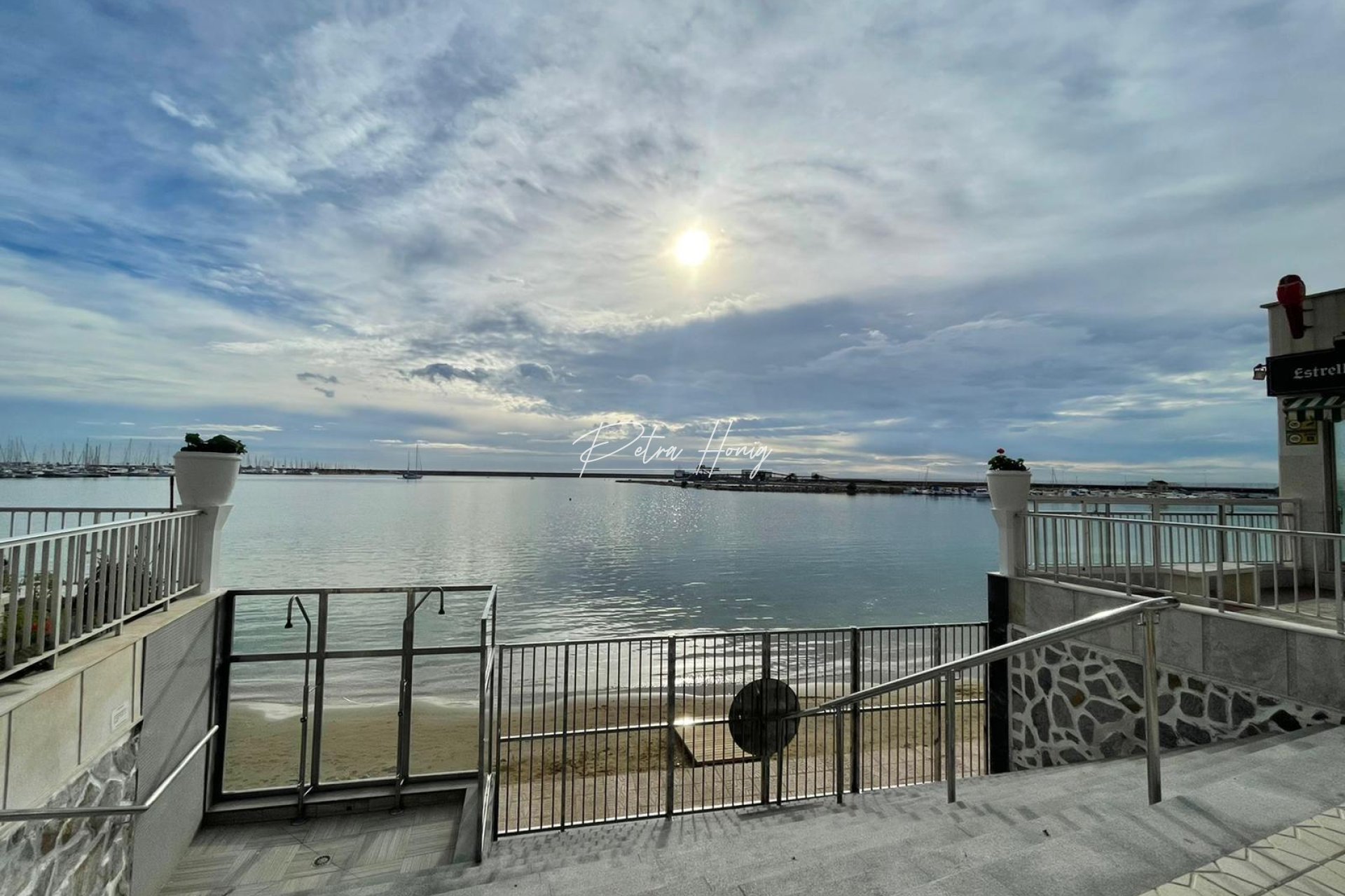 Resales - Apartment - Torrevieja - Playa del Acequion