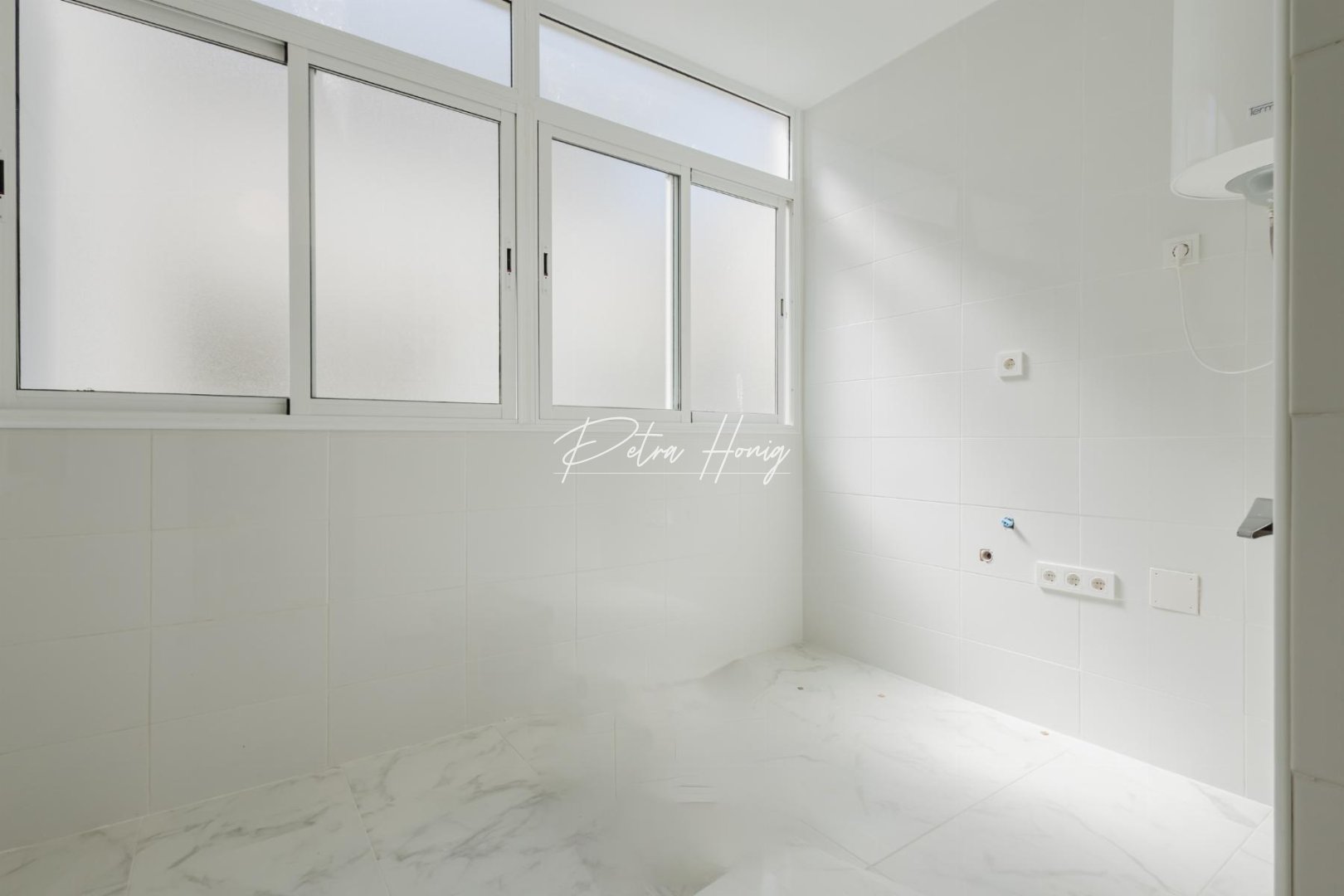 Resales - Apartment - Torrevieja - Playa del Acequion