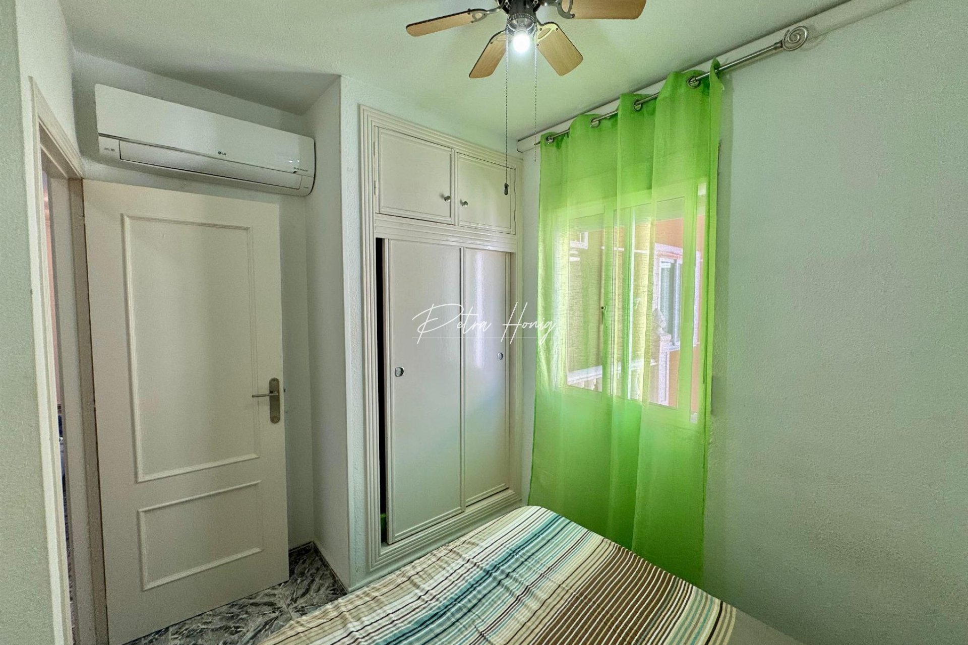 Resales - Apartment - Torrevieja - Playa del Cura
