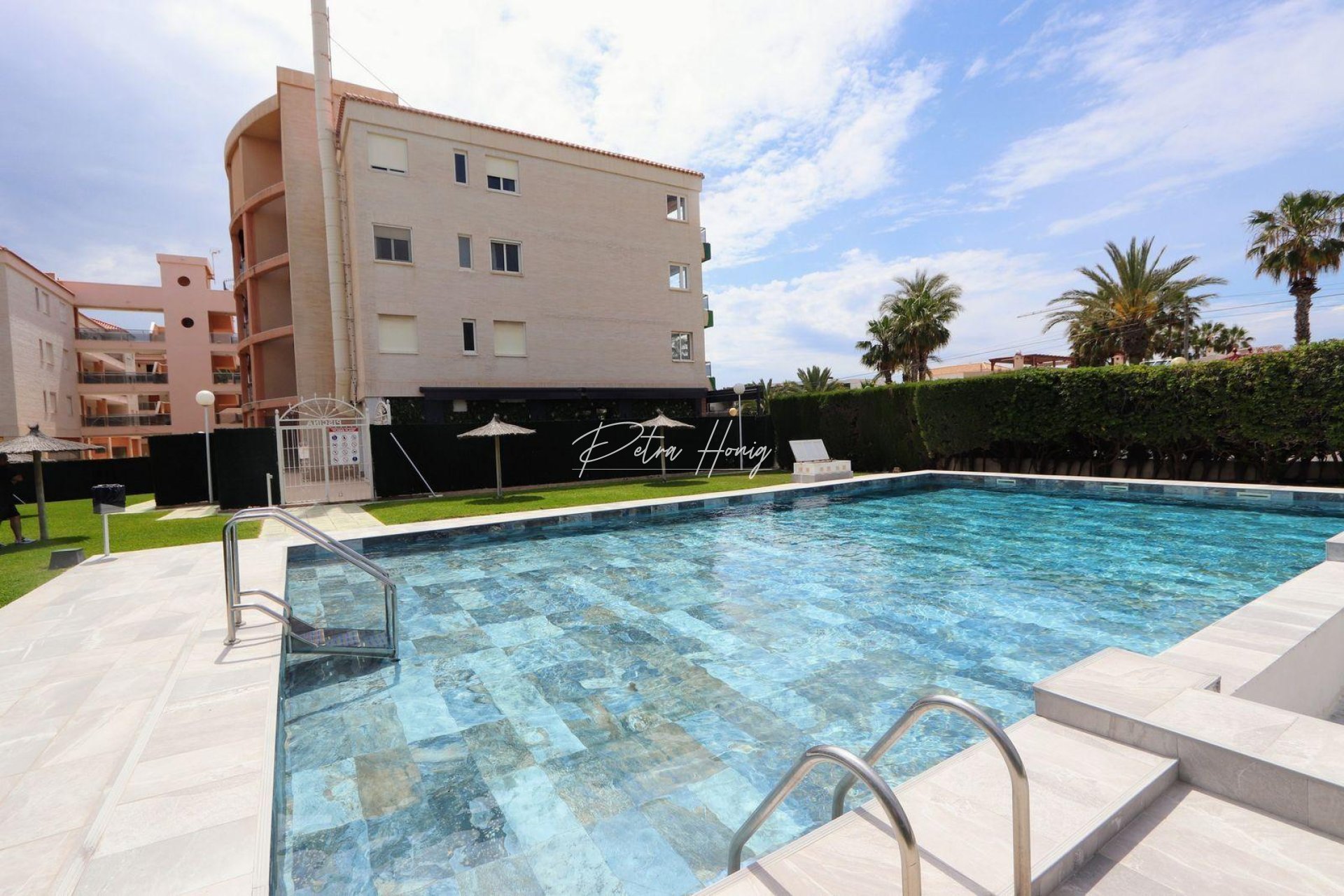 Resales - Apartment - Torrevieja - Playa Flamenca