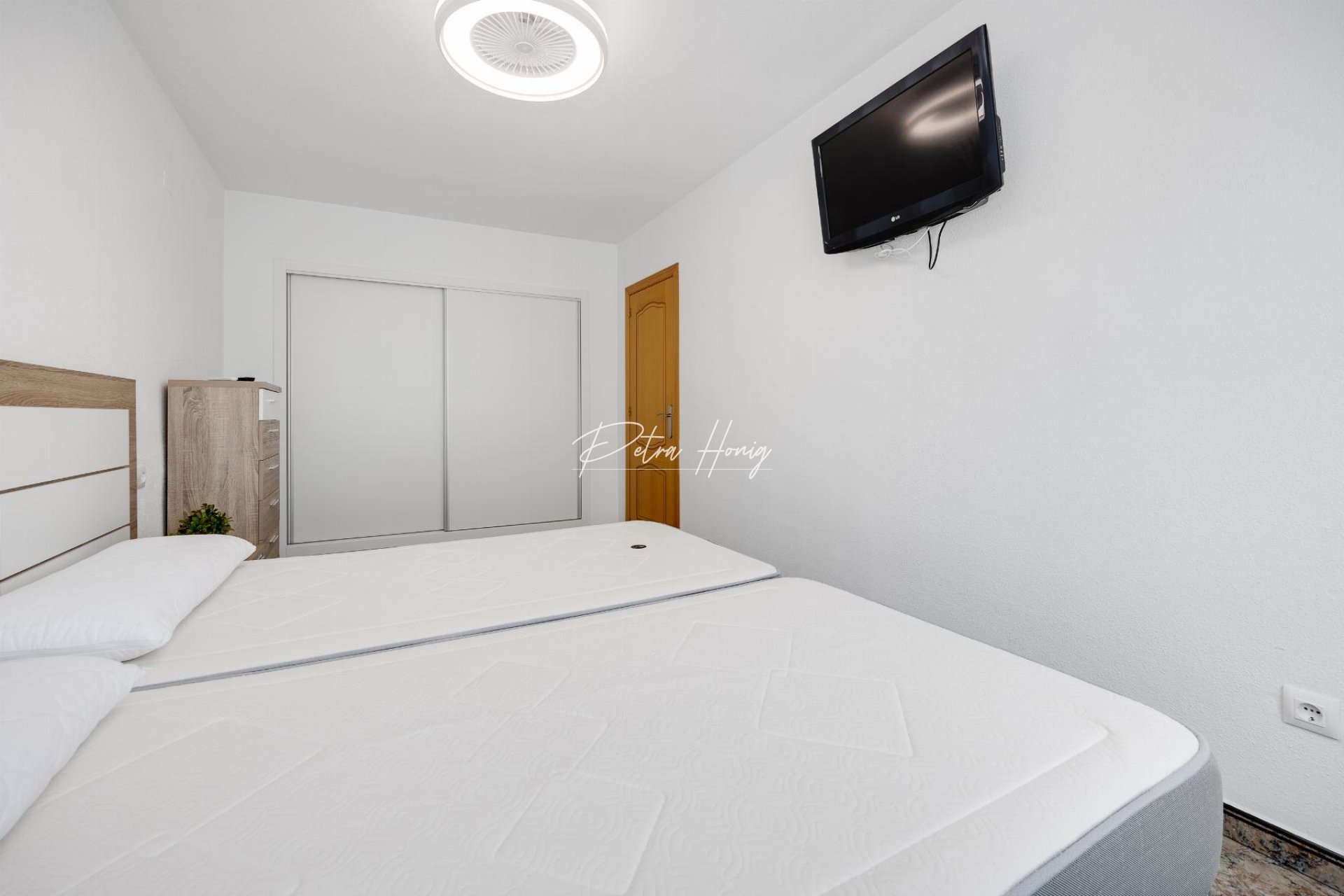 Resales - Apartment - Torrevieja - PLAYA NAUFRAGOS