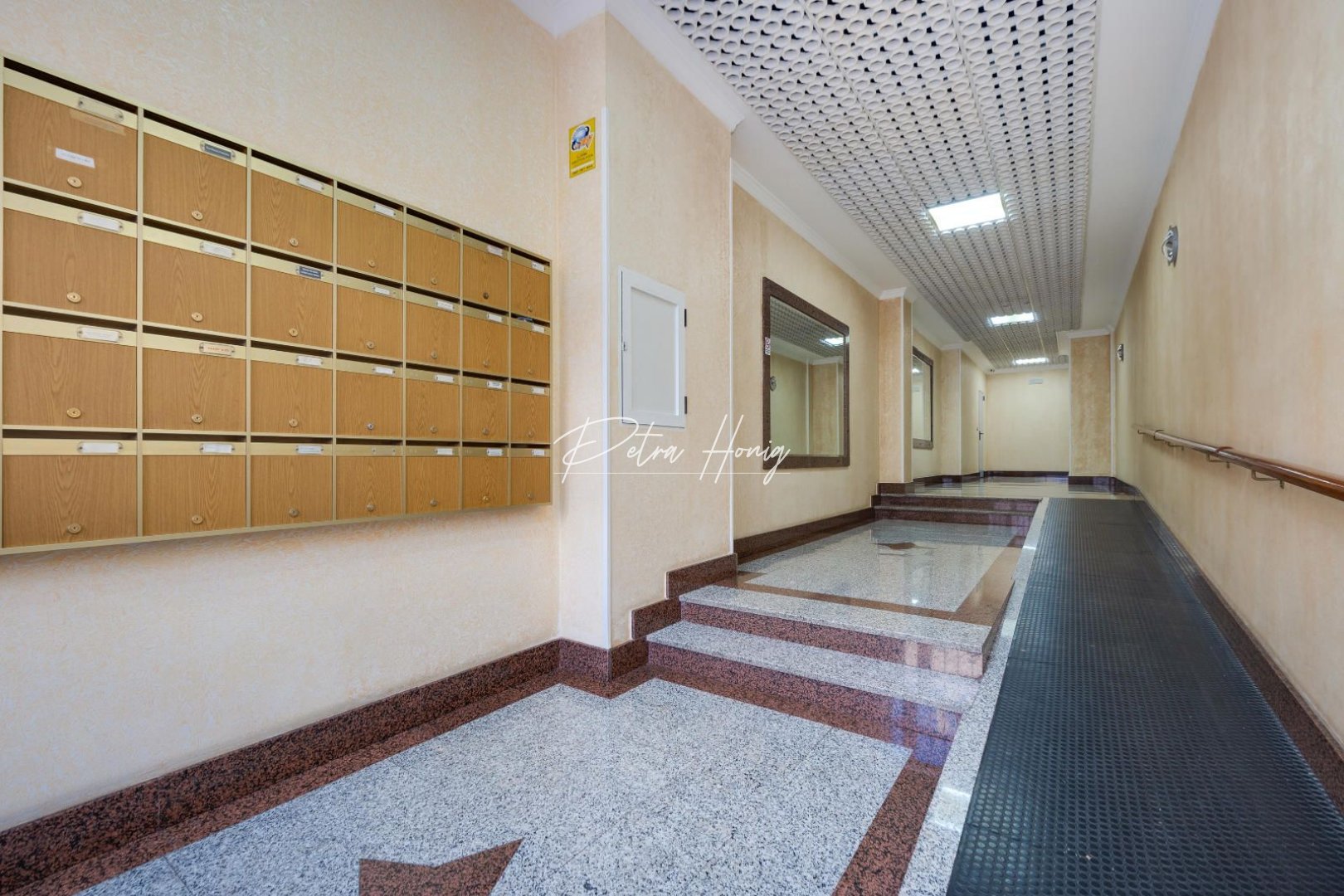 Resales - Apartment - Torrevieja - Puerto deportivo marina salinas