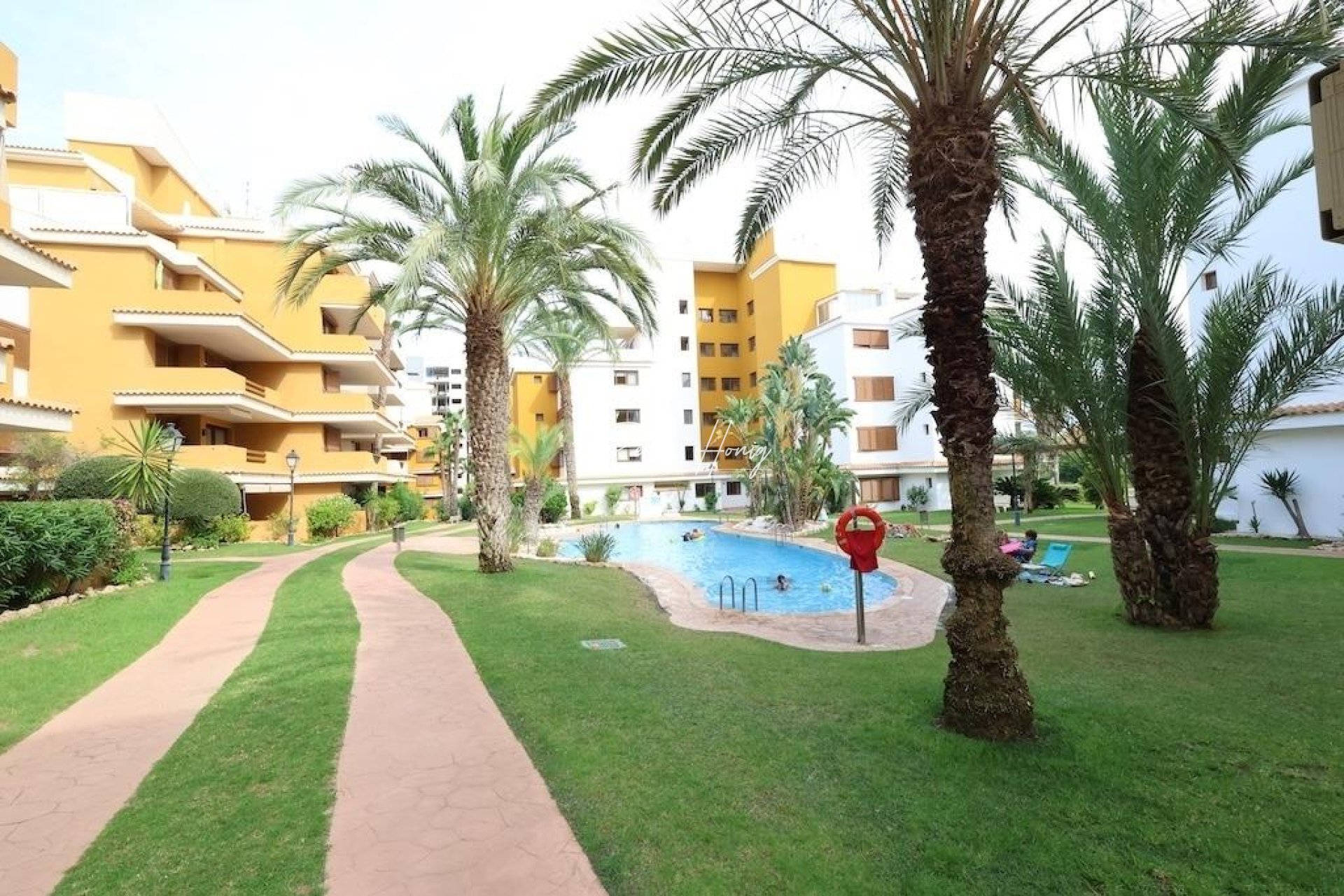 Resales - Apartment - Torrevieja - Punta prima