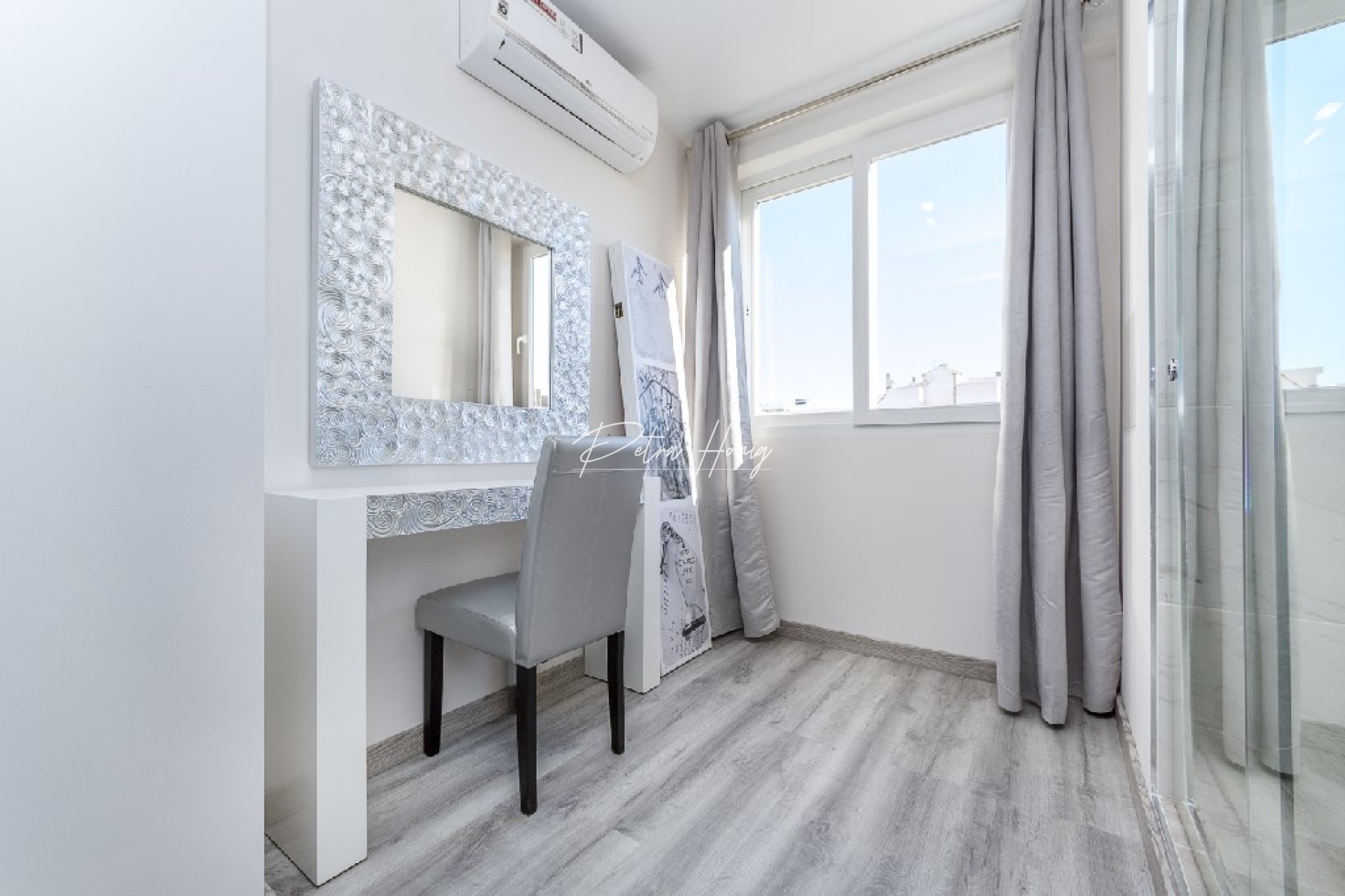 Resales - Apartment - Torrevieja