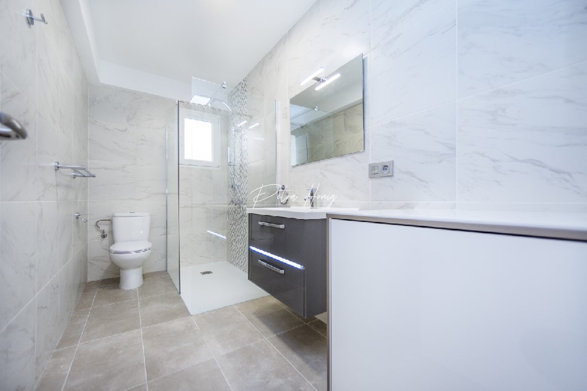 Resales - Apartment - Torrevieja