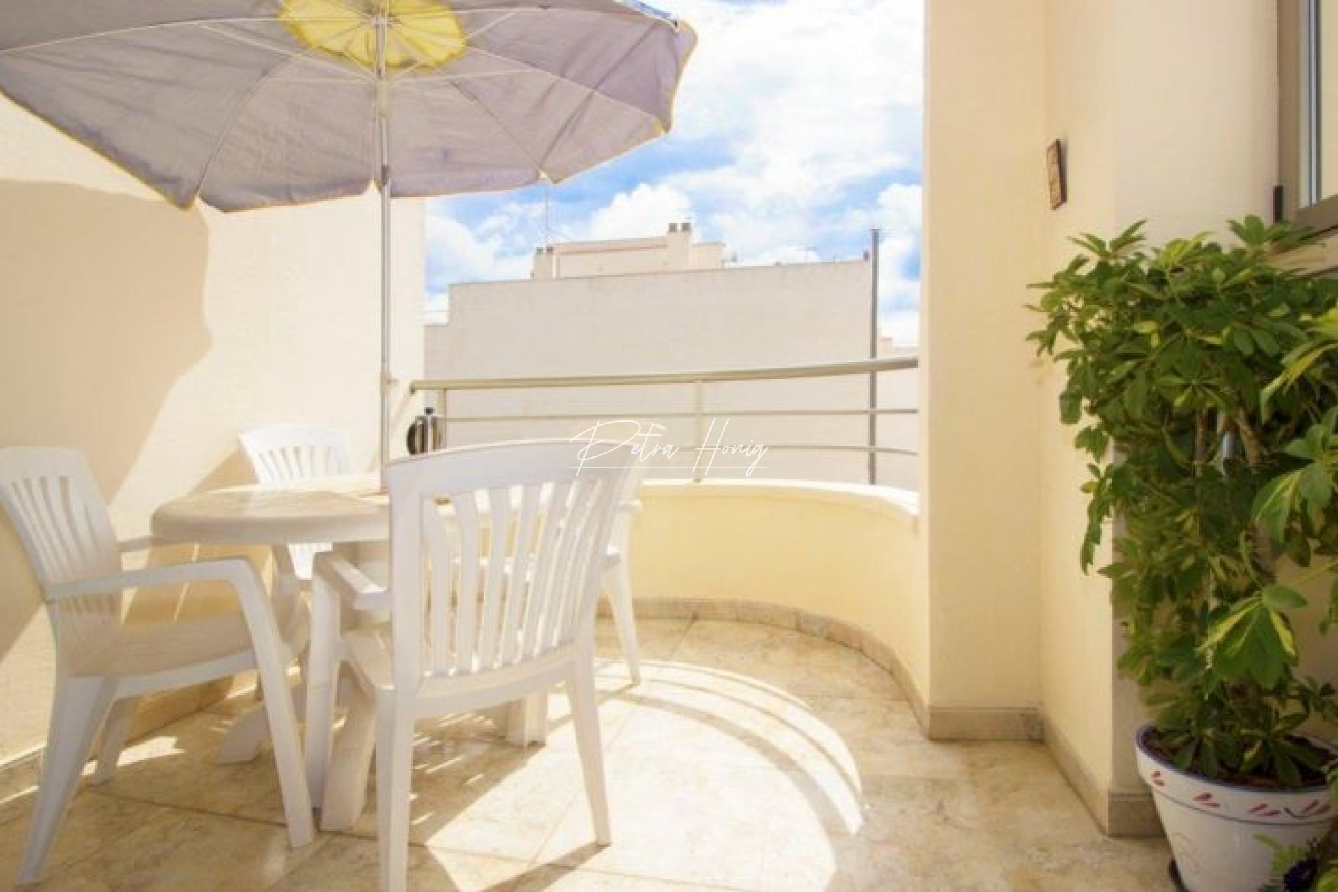 Resales - Apartment - Torrevieja