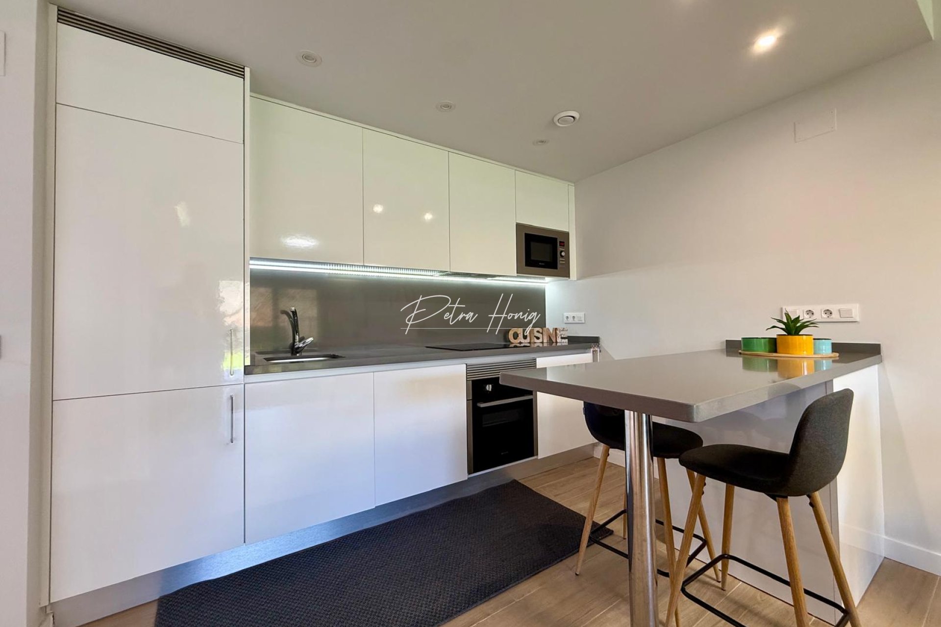 Resales - Apartment - Villamartin
