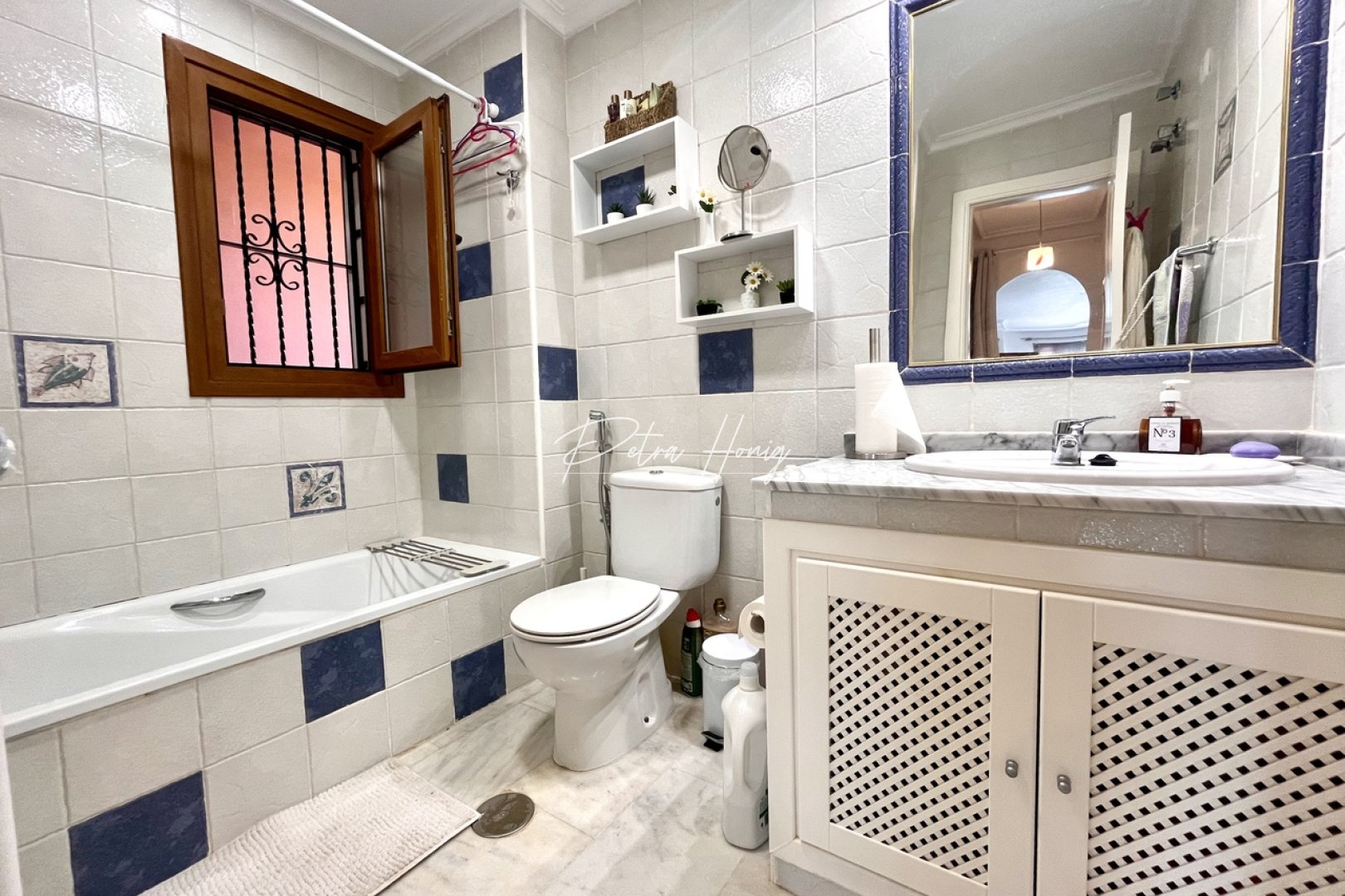 Resales - Apartment - Villamartin