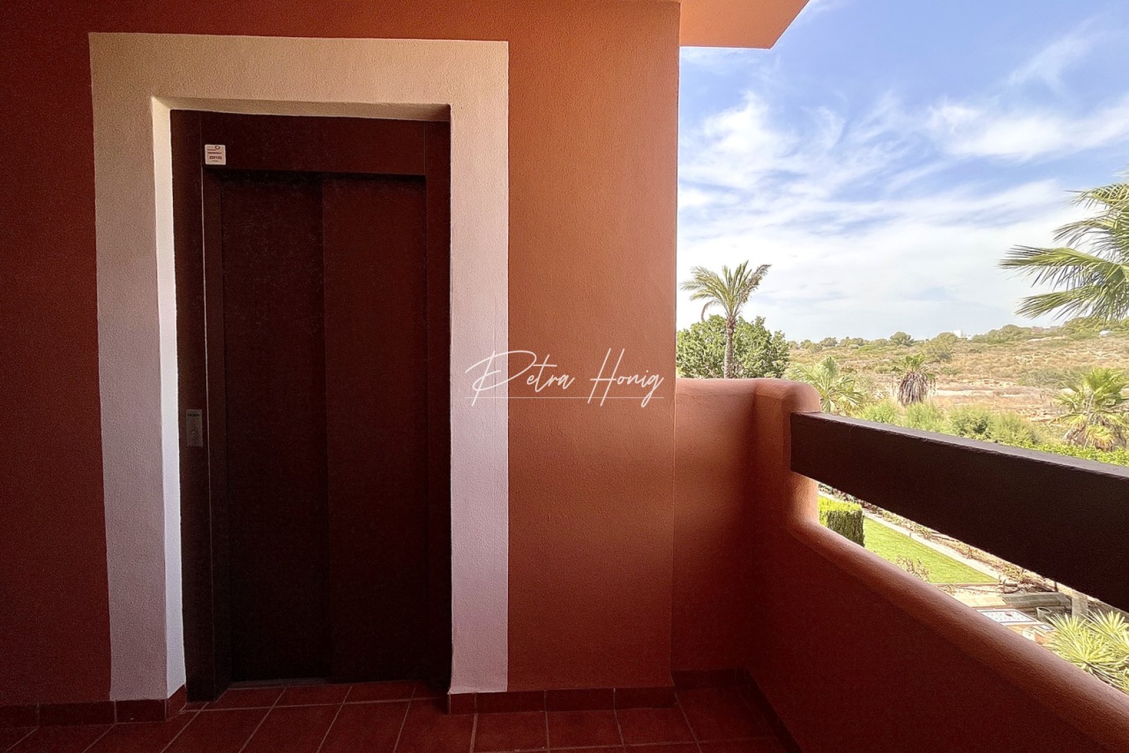Resales - Apartment - Villamartin