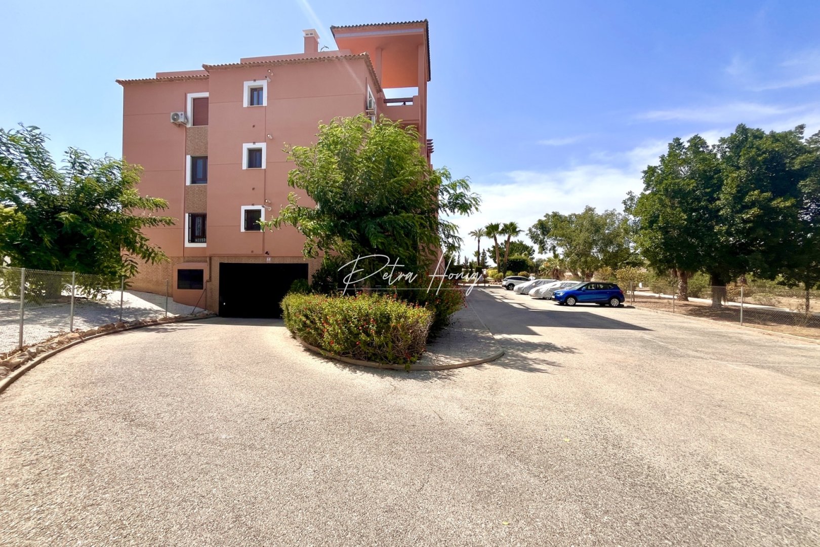 Resales - Apartment - Villamartin