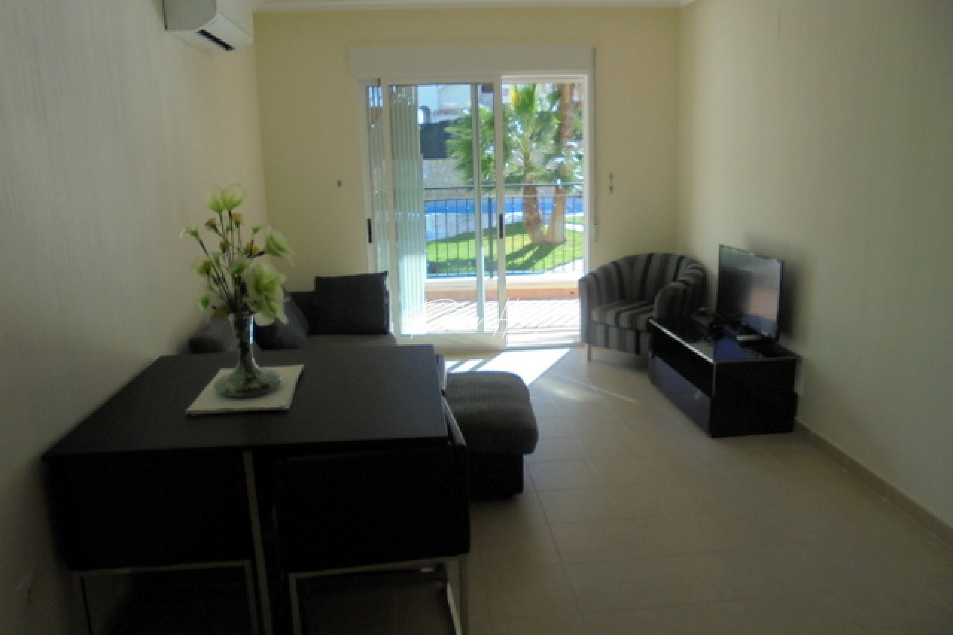 Resales - Apartment - Villamartin