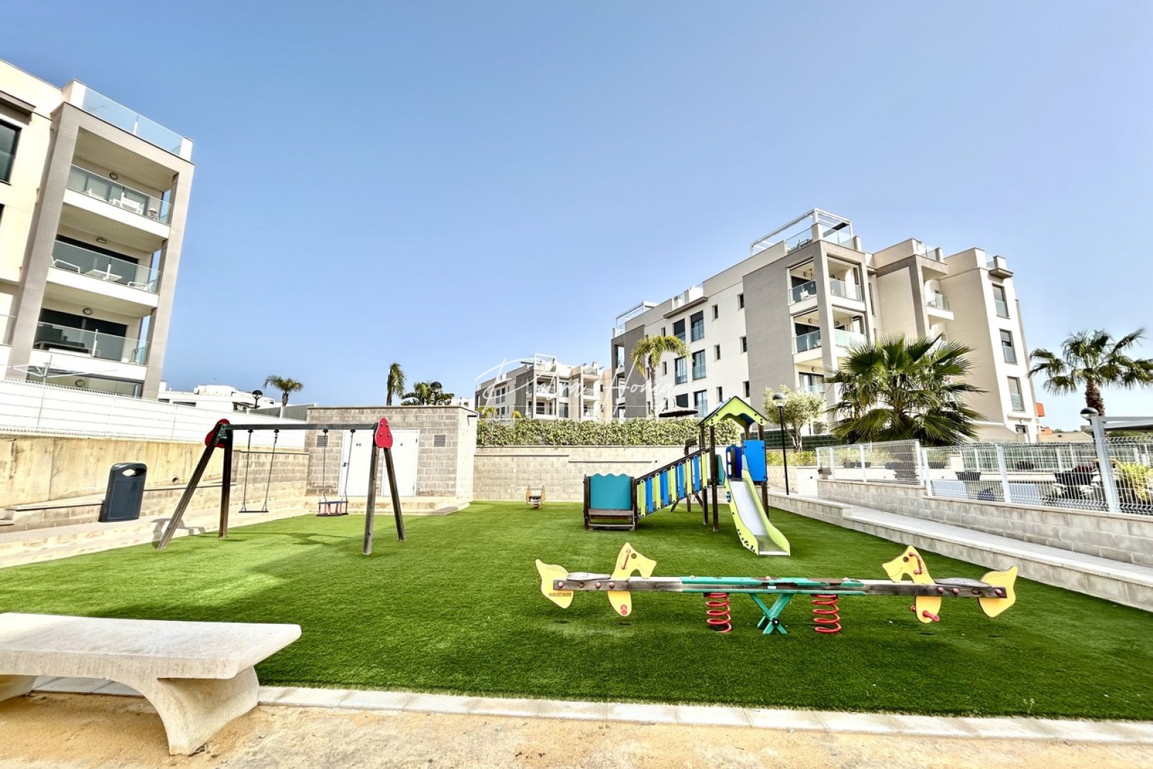 Resales - Apartment - Villamartin