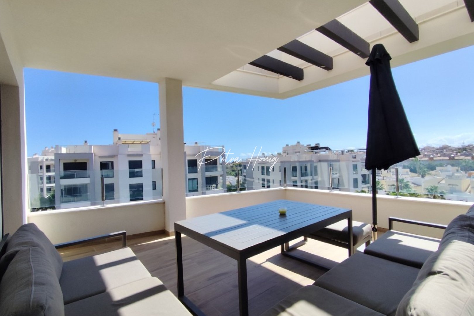 Resales - Apartment - Villamartin