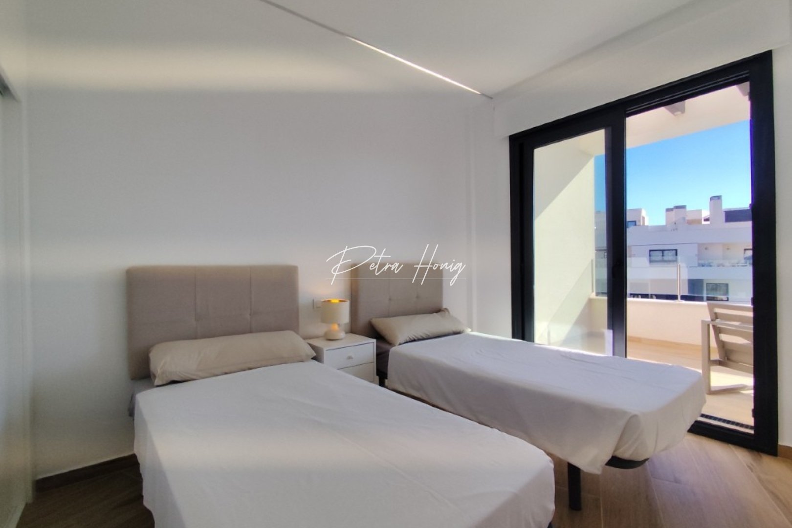 Resales - Apartment - Villamartin