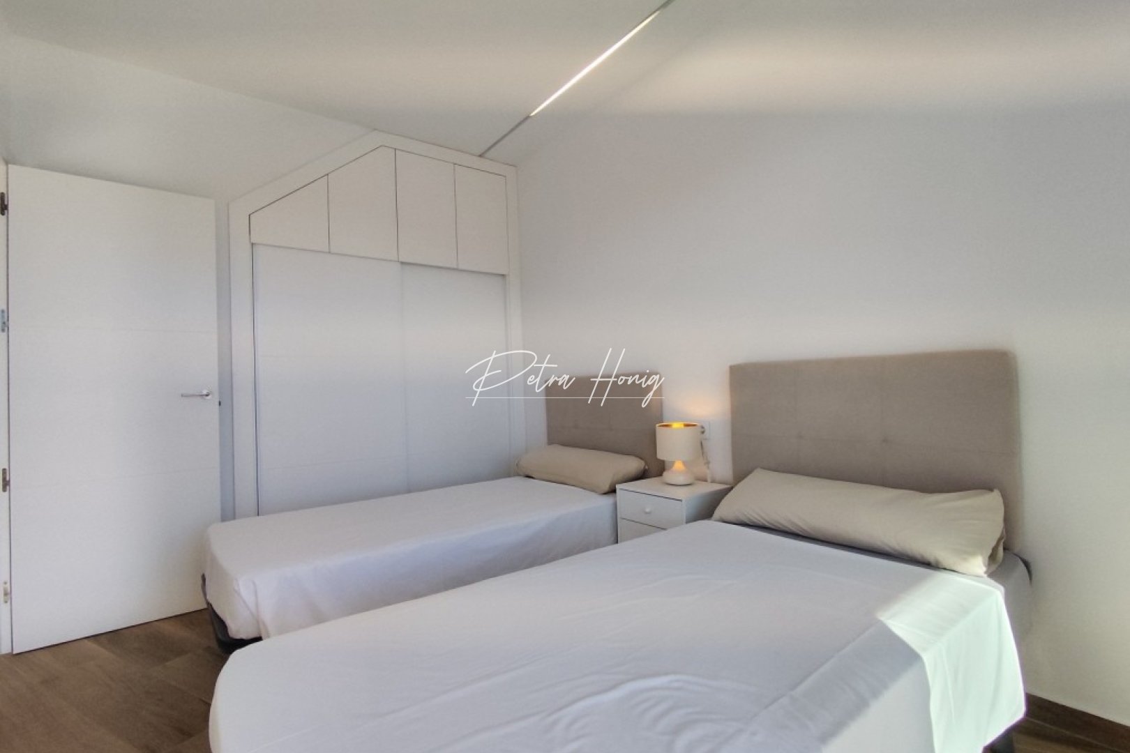 Resales - Apartment - Villamartin