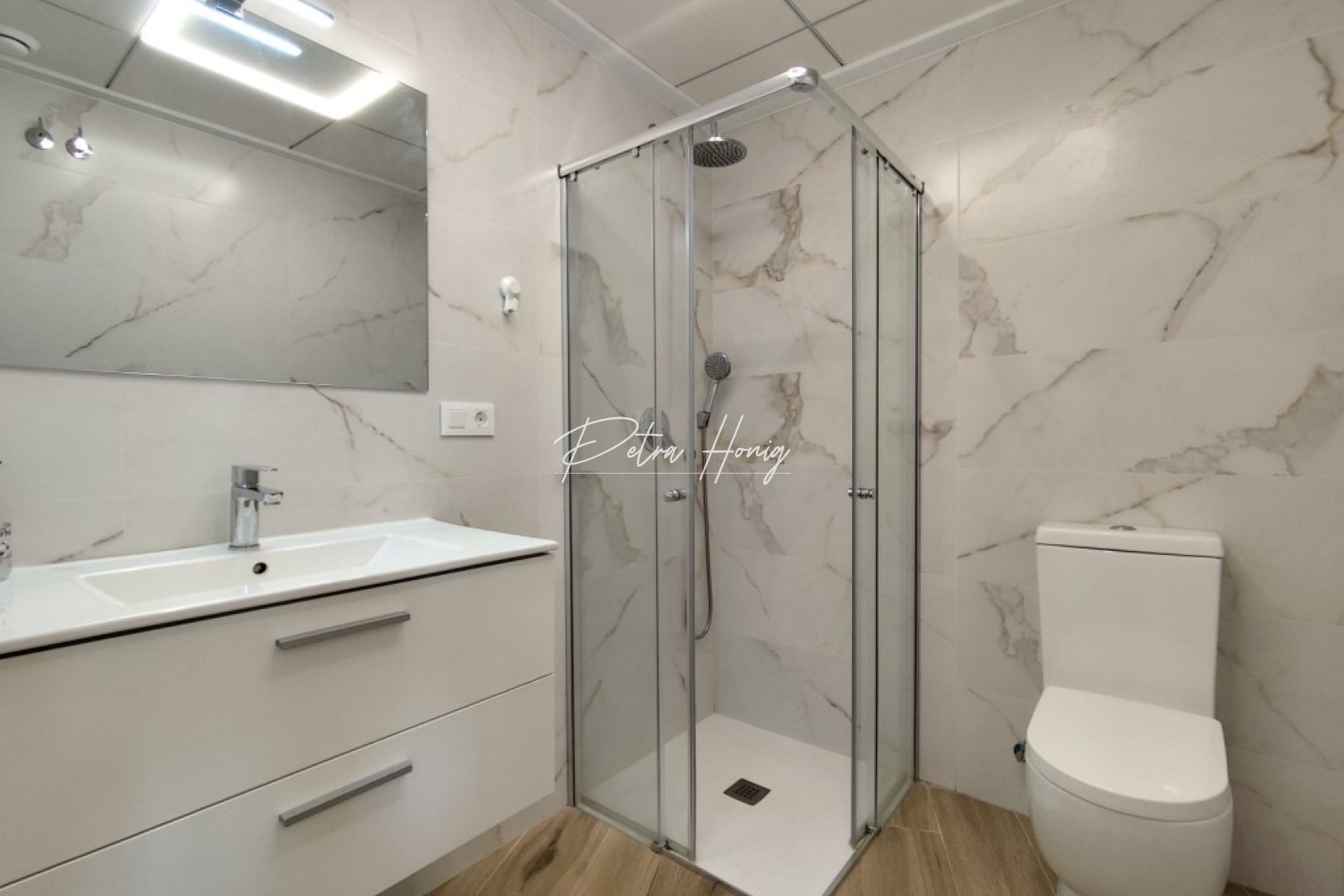 Resales - Apartment - Villamartin