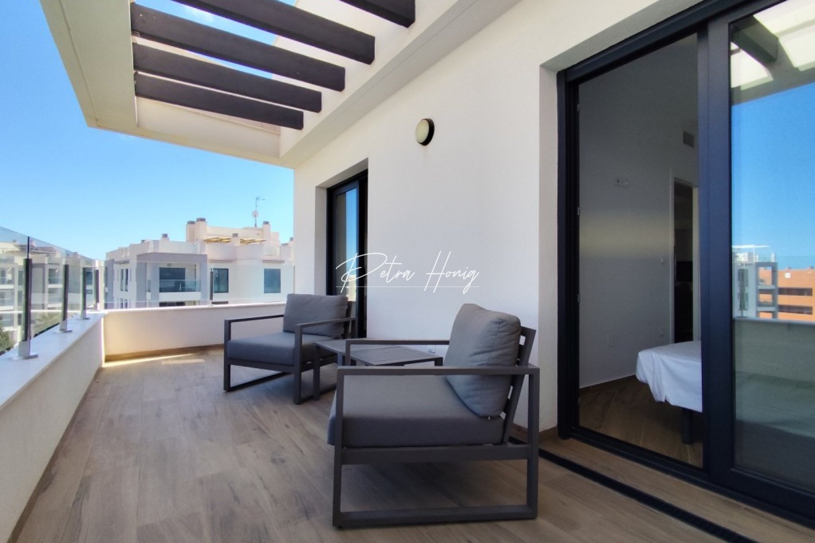 Resales - Apartment - Villamartin