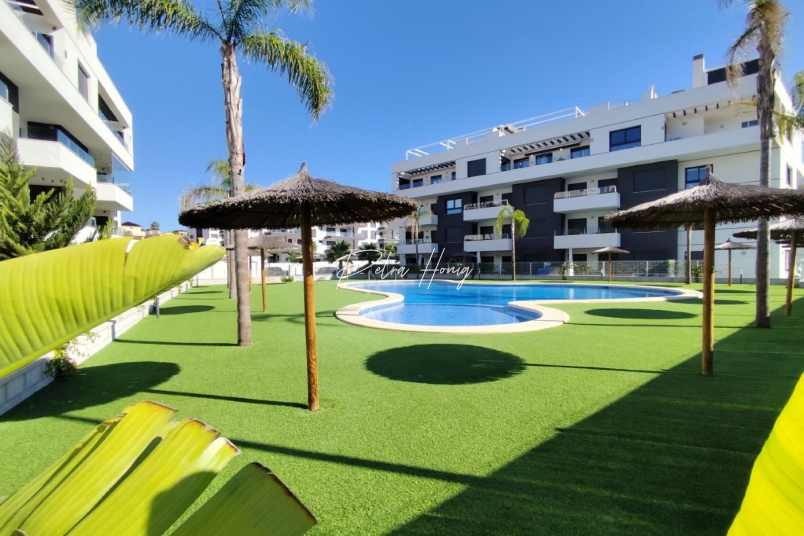 Resales - Apartment - Villamartin