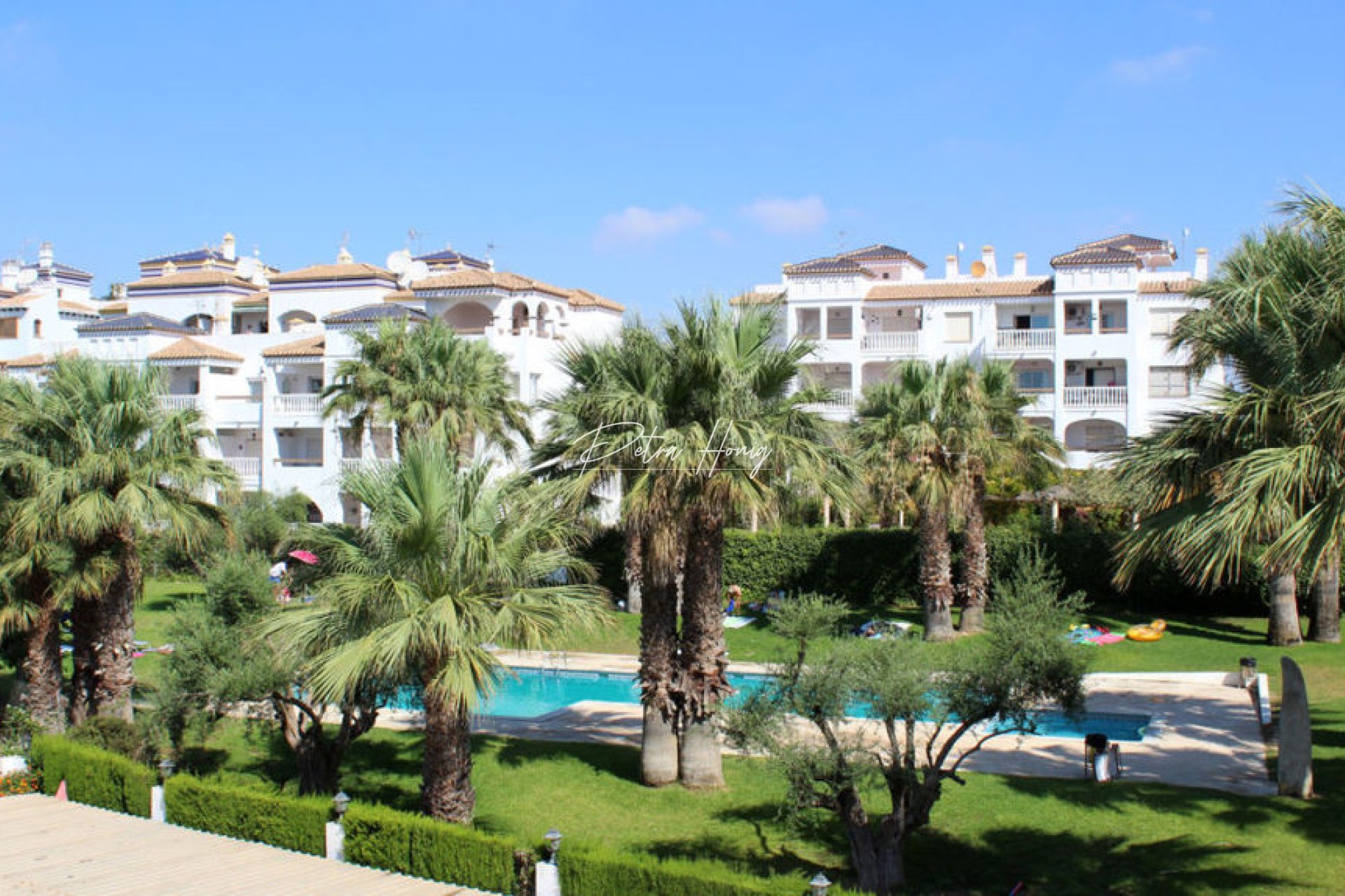 Resales - Apartment - Villamartin