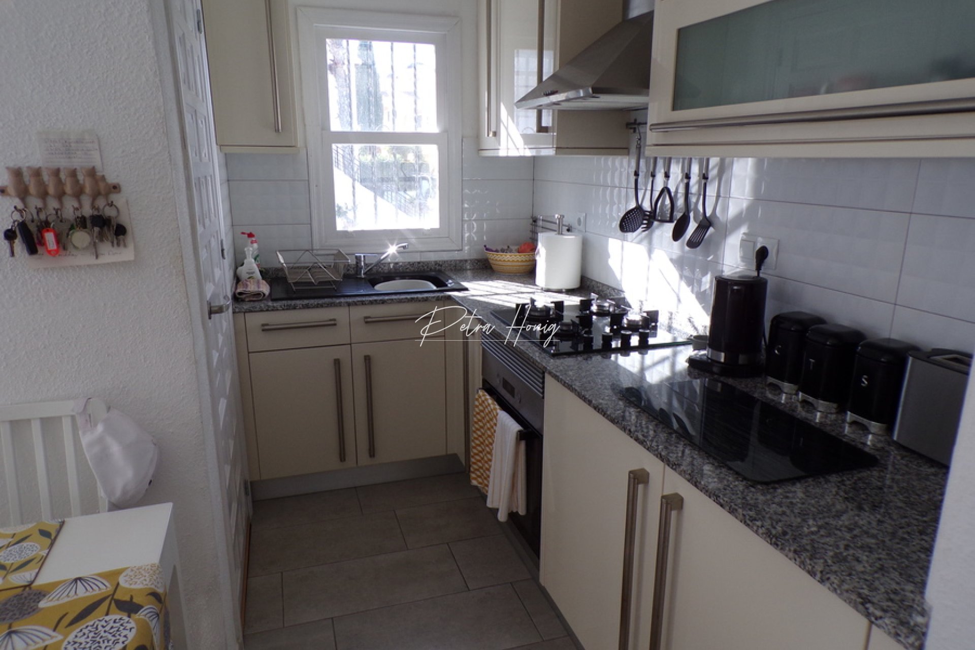 Resales - Apartment - Villamartin