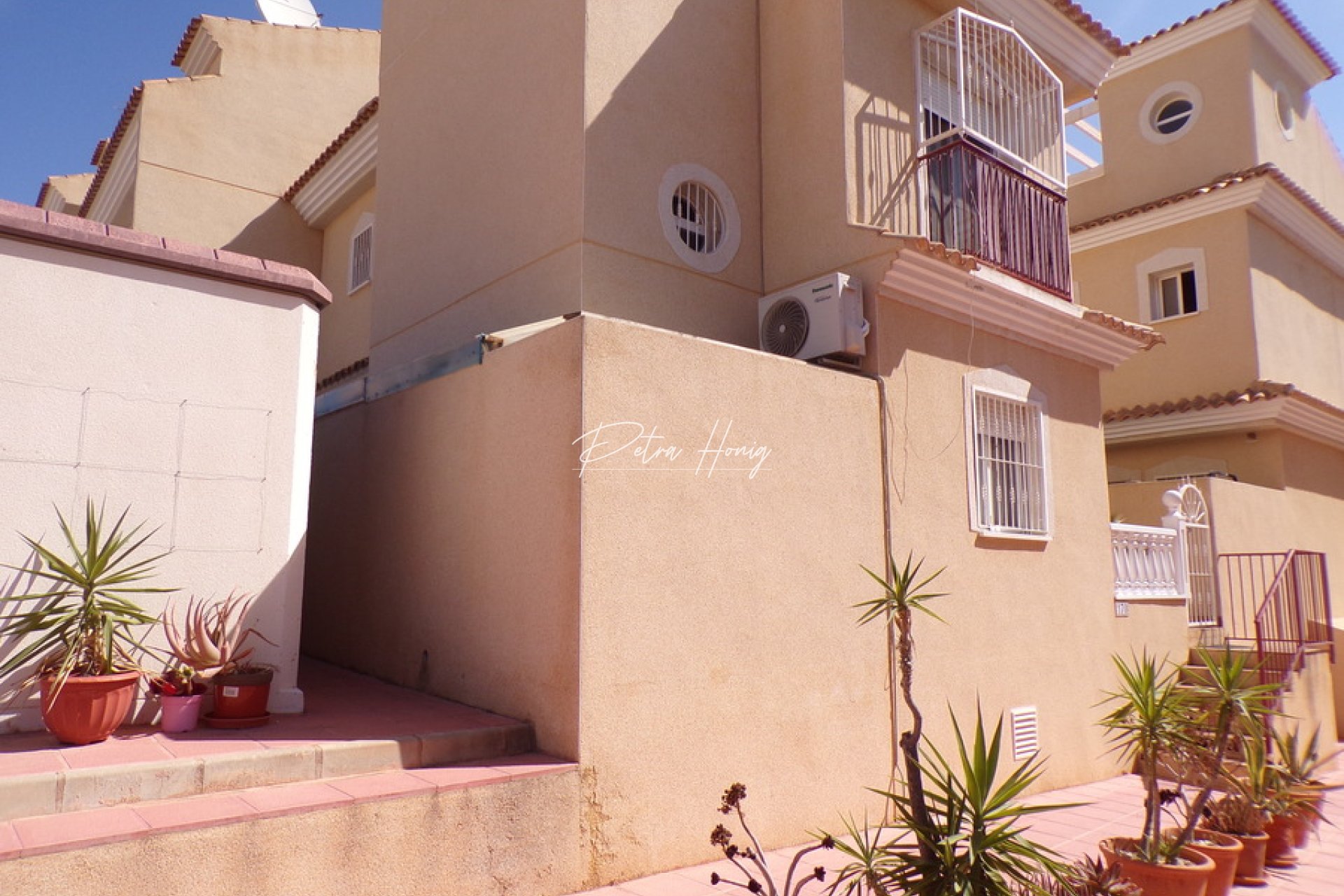 Resales - Apartment - Villamartin