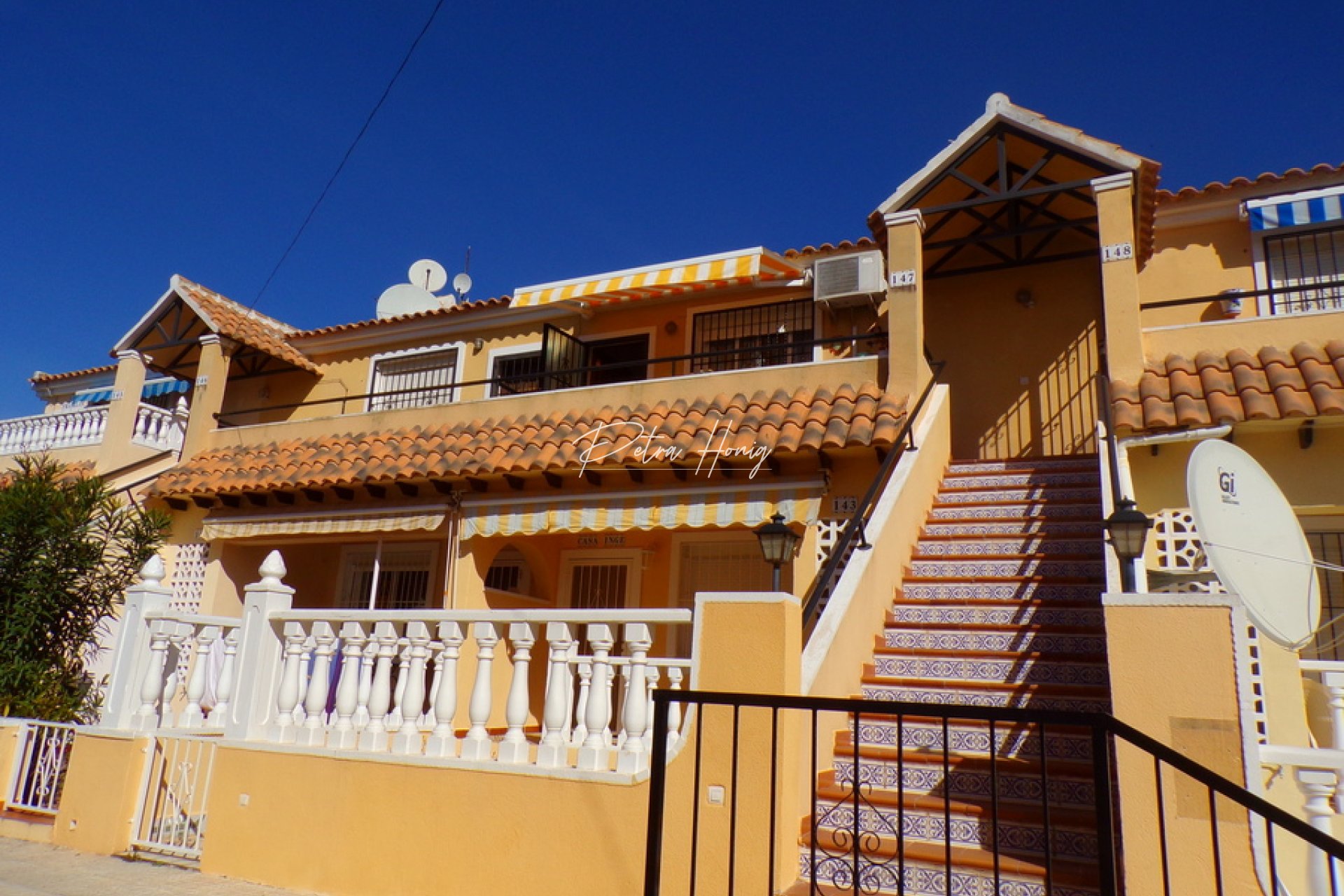 Resales - Apartment - Villamartin