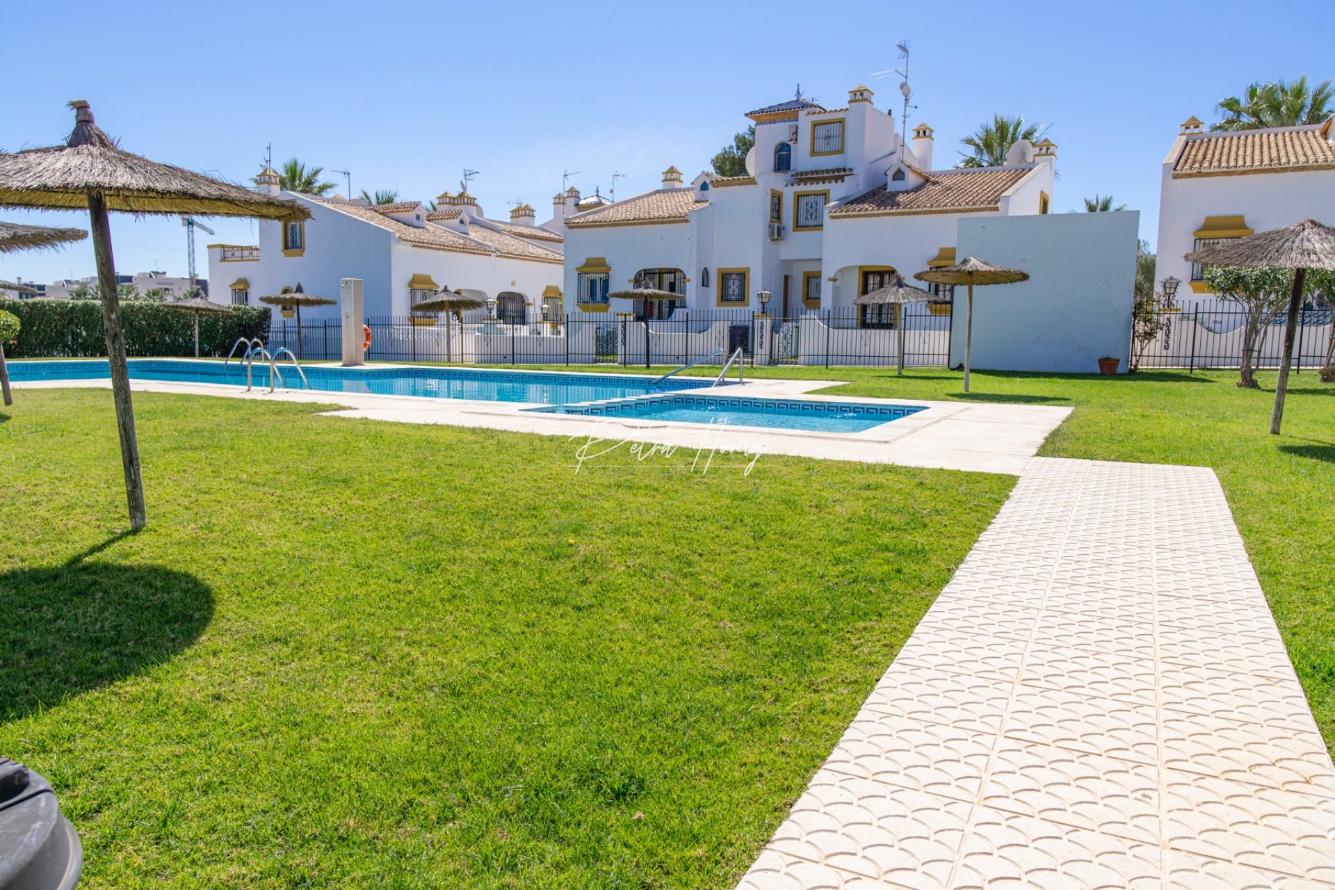 Resales - Apartment - Villamartin